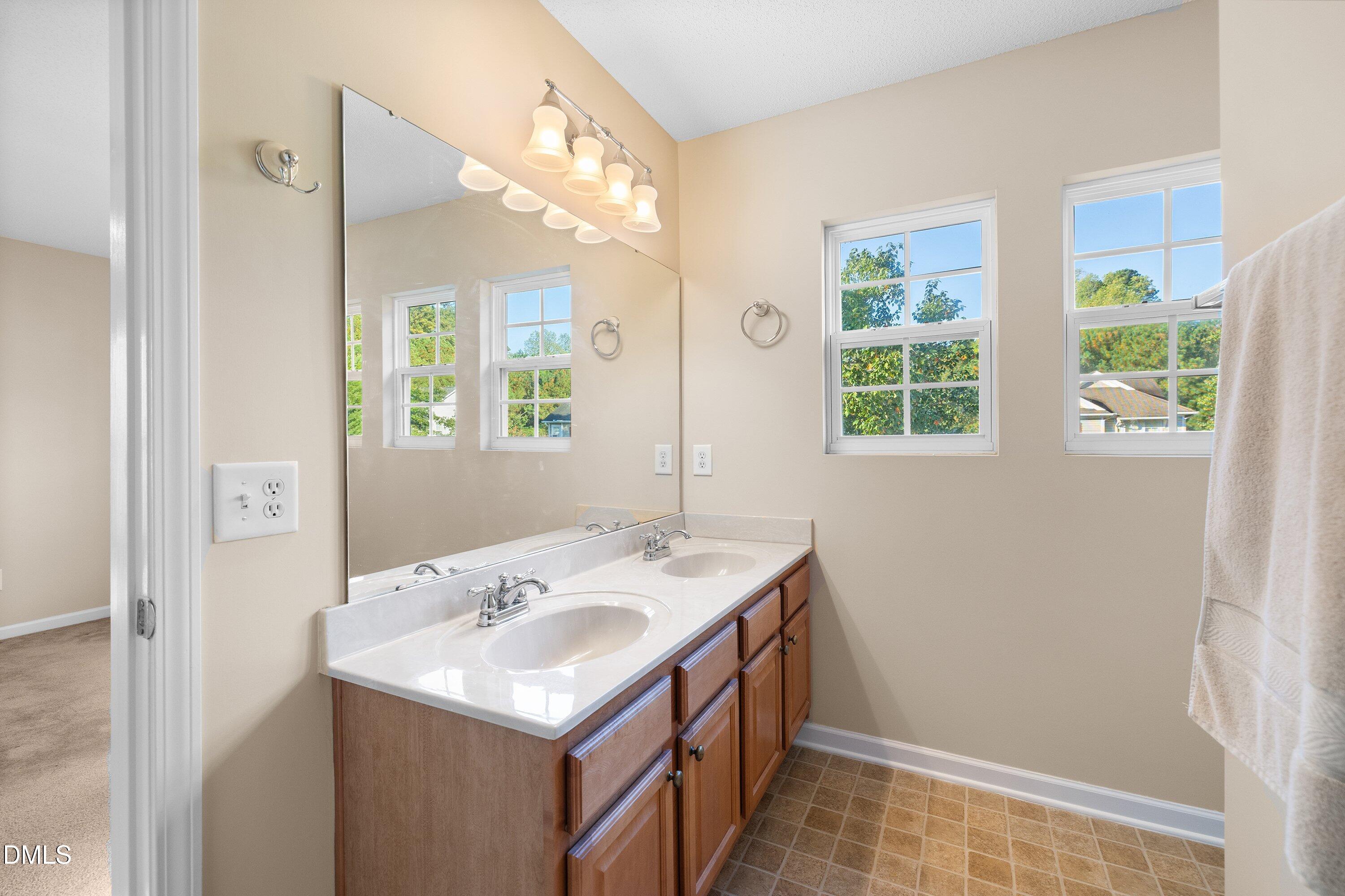 706 Obsidian Way Property Photo 31
