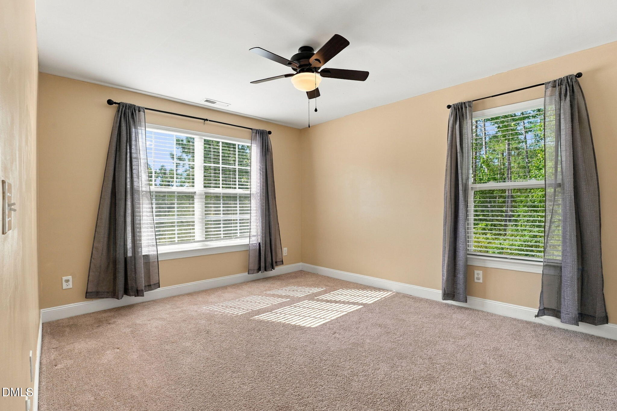 127 Ascot Property Photo 15
