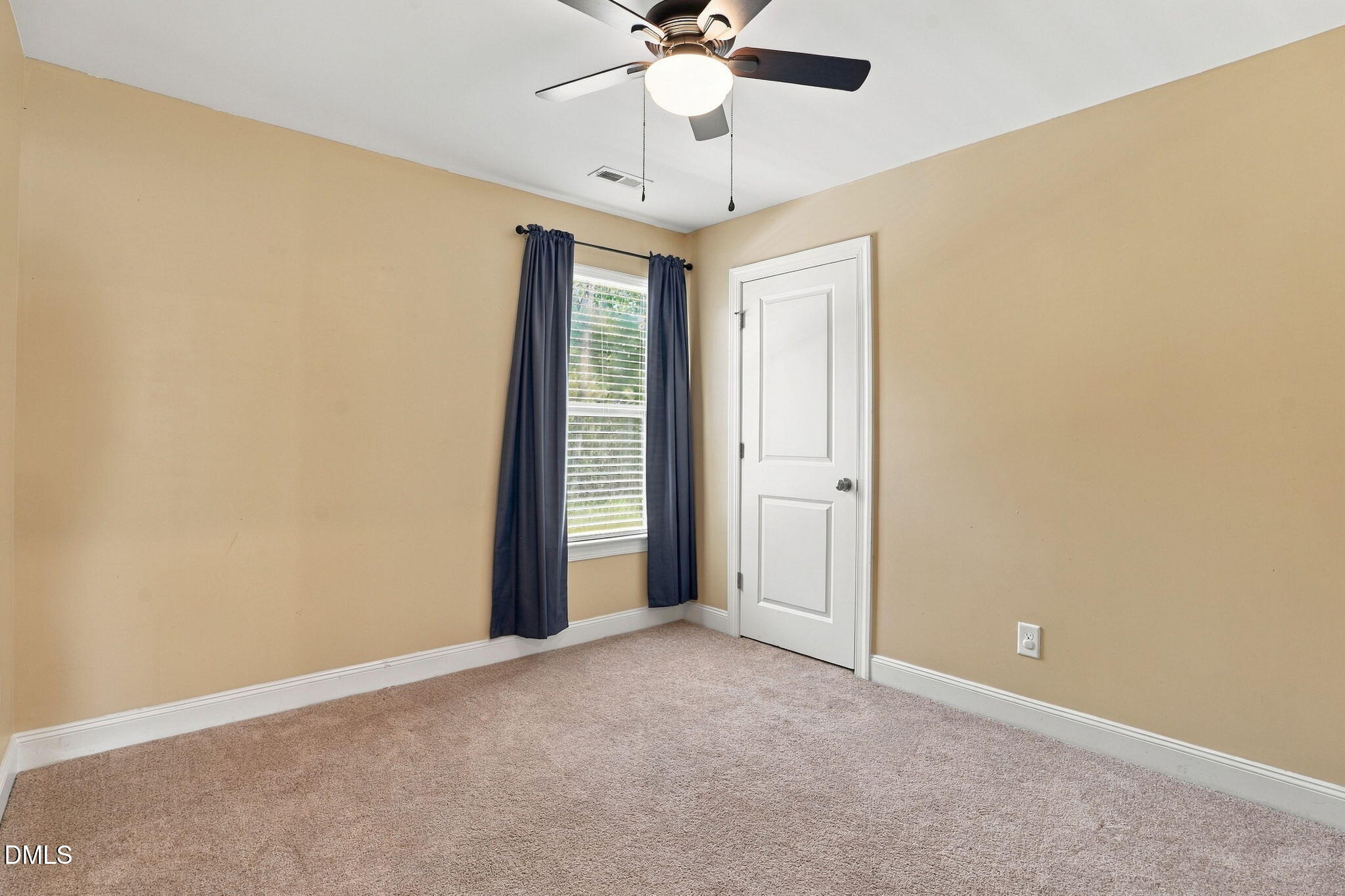 127 Ascot Property Photo 18