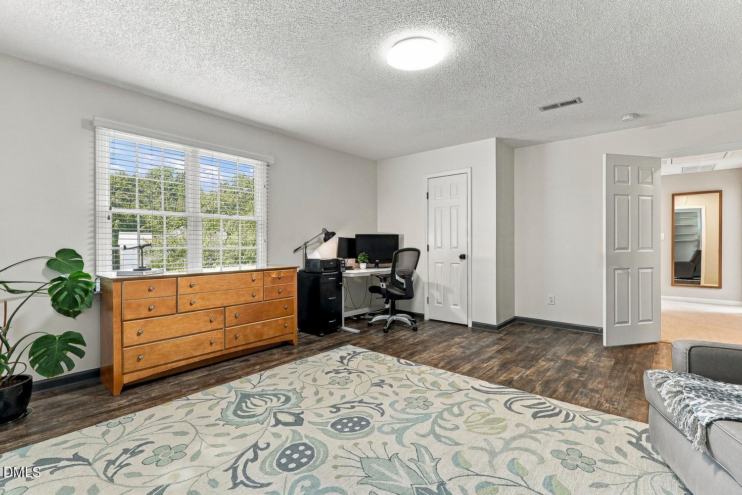 9004 Erinsbrook Drive Property Photo 38