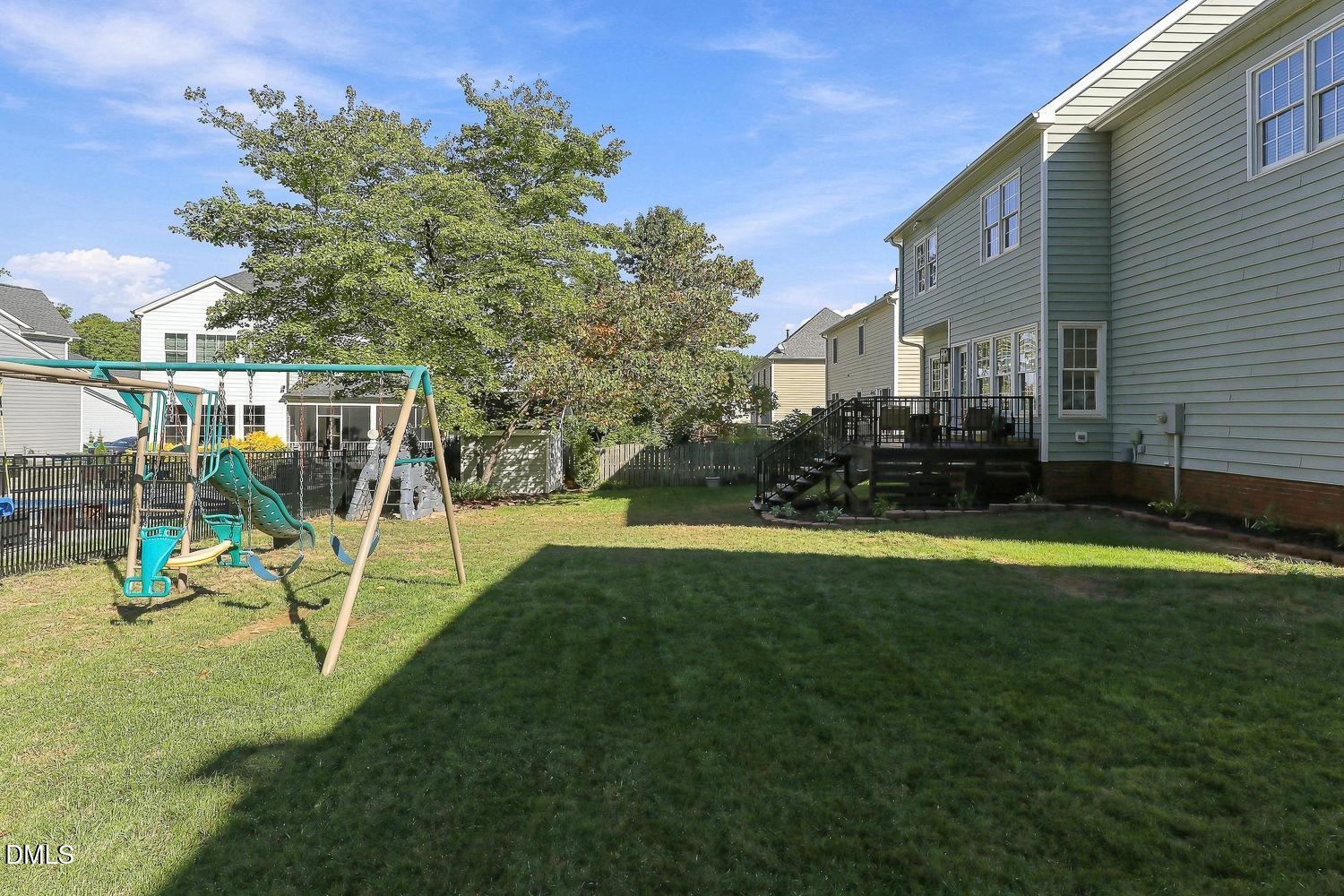 9004 Erinsbrook Drive Property Photo 45