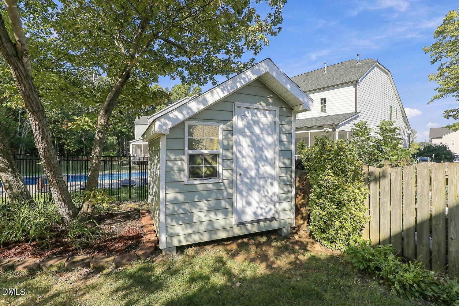 9004 Erinsbrook Drive Property Photo 49