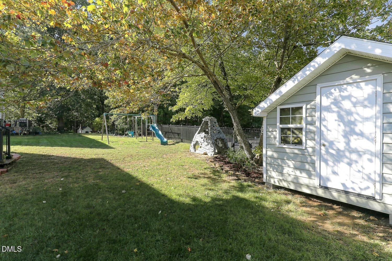 9004 Erinsbrook Drive Property Photo 50