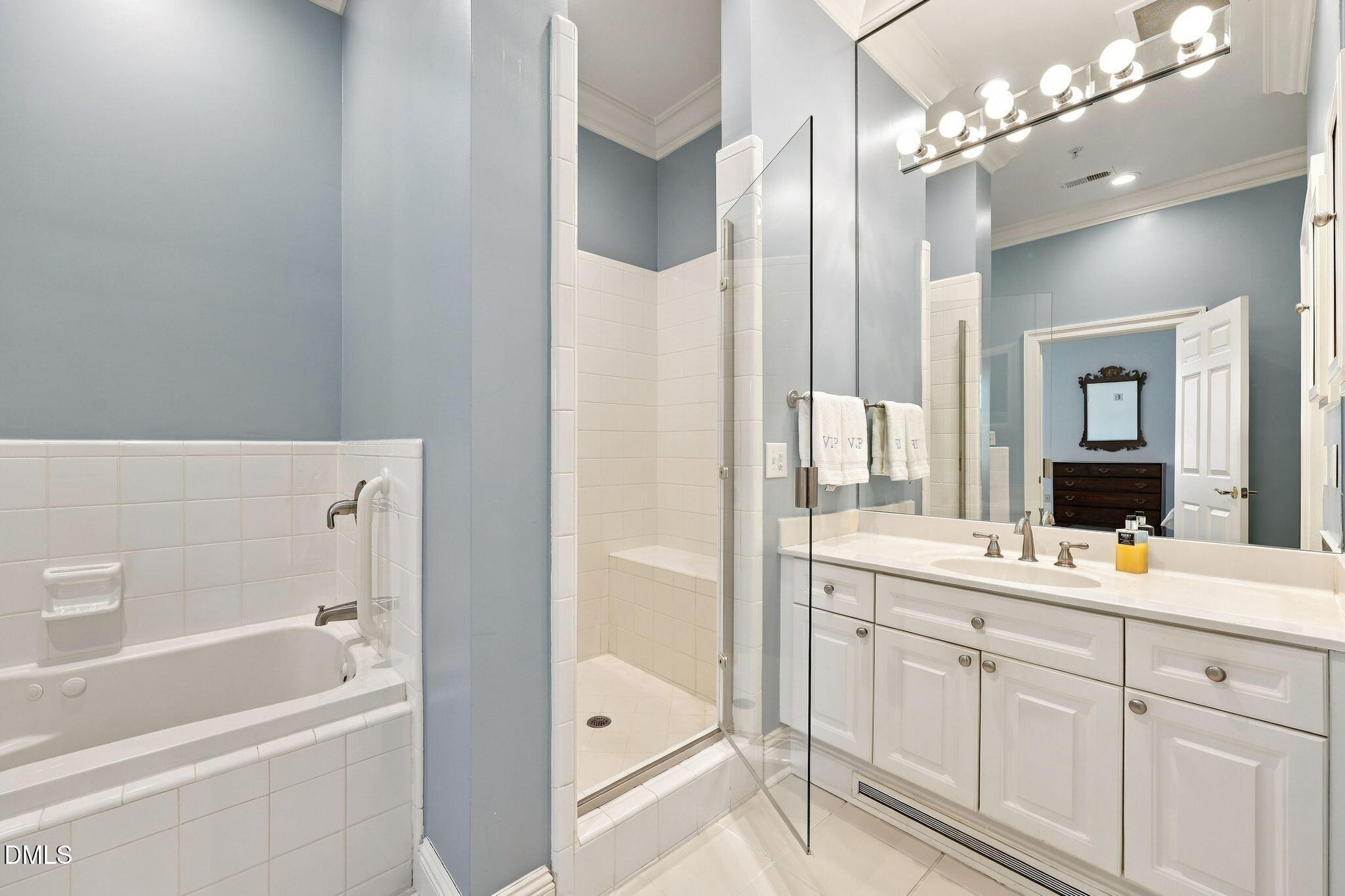 2801 Glenwood Gardens Lane Property Photo 14