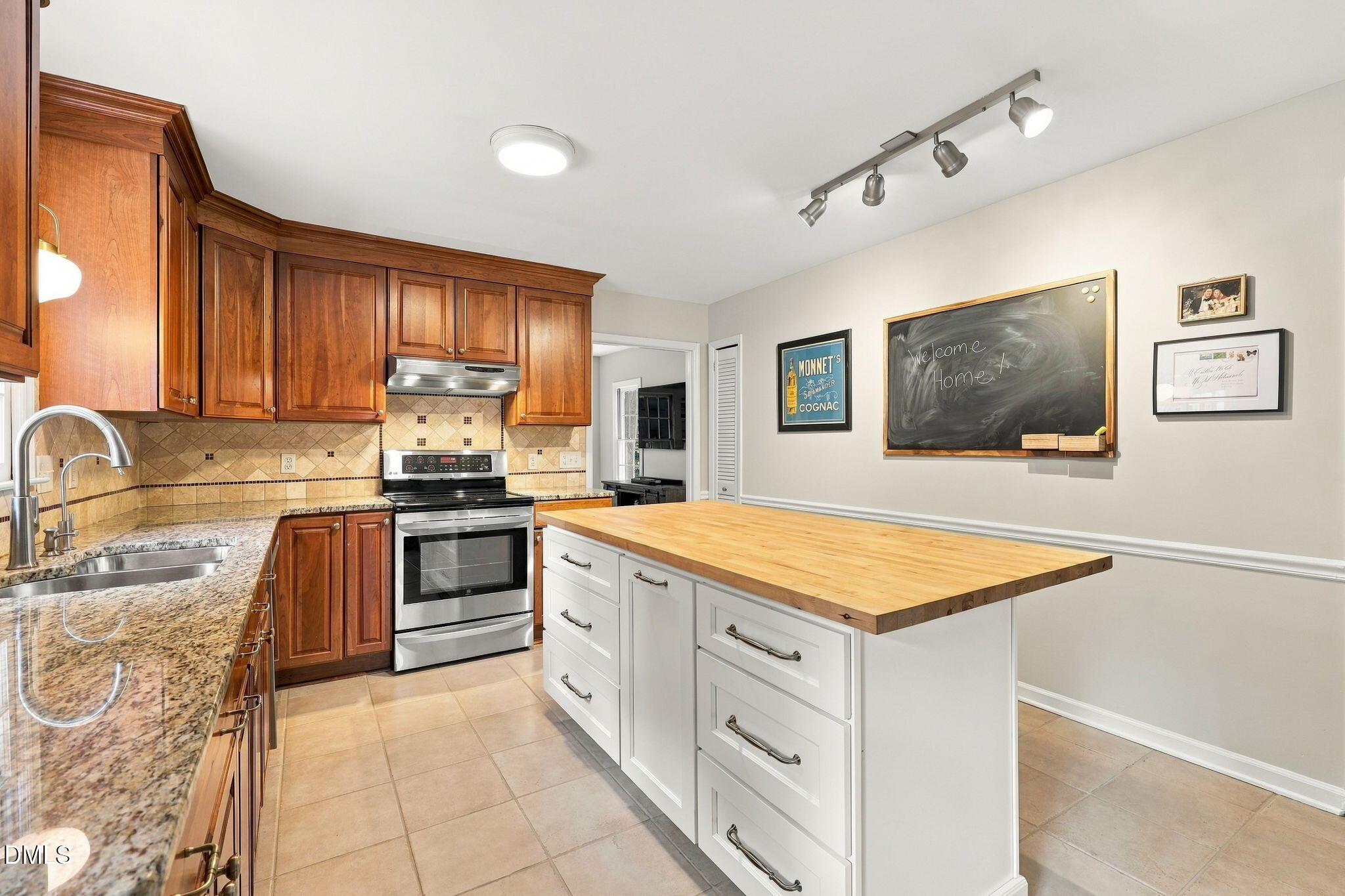 2404 Rockridge Court Property Photo 8