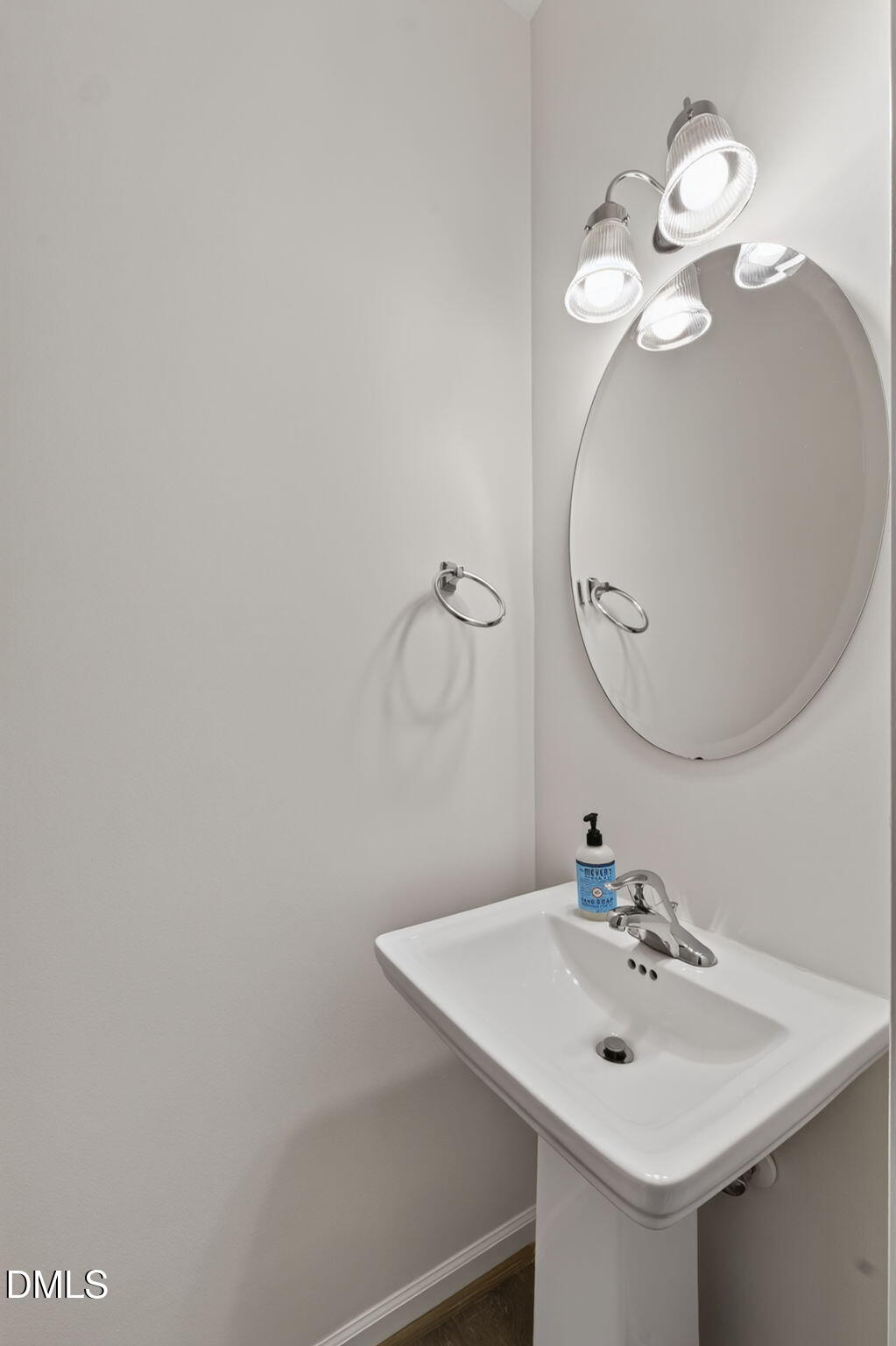 2718 Creek Bend Court Property Photo 16