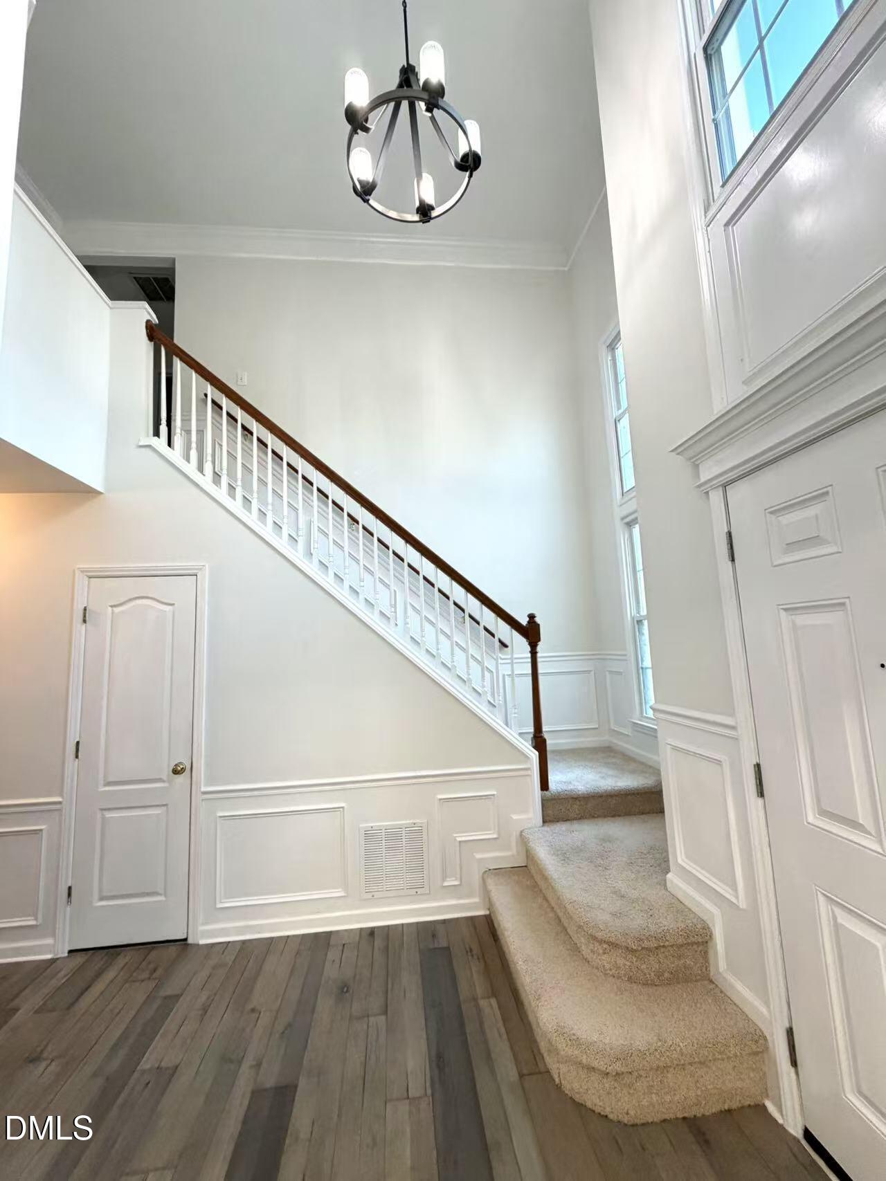 102 Pellinore Court Property Photo 8
