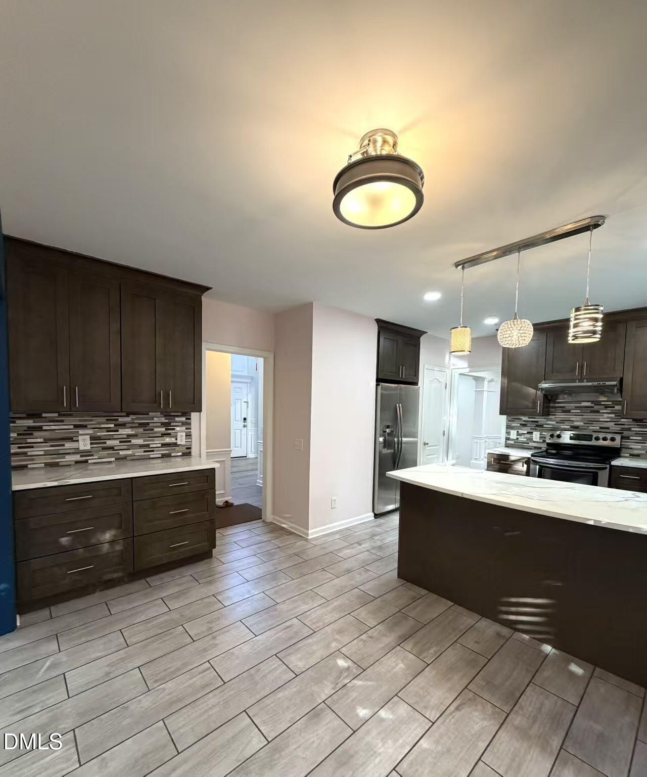 102 Pellinore Court Property Photo 18