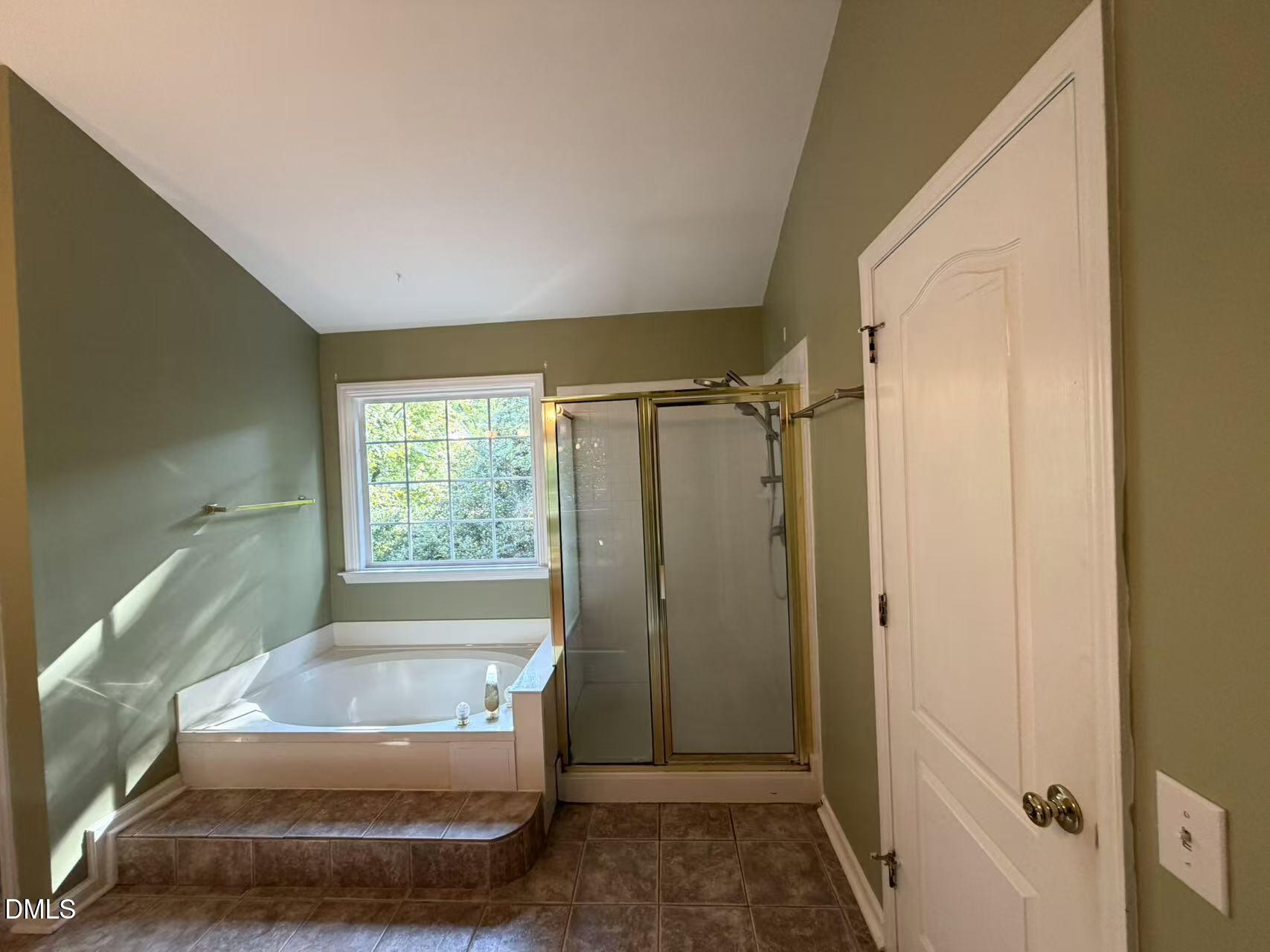 102 Pellinore Court Property Photo 42