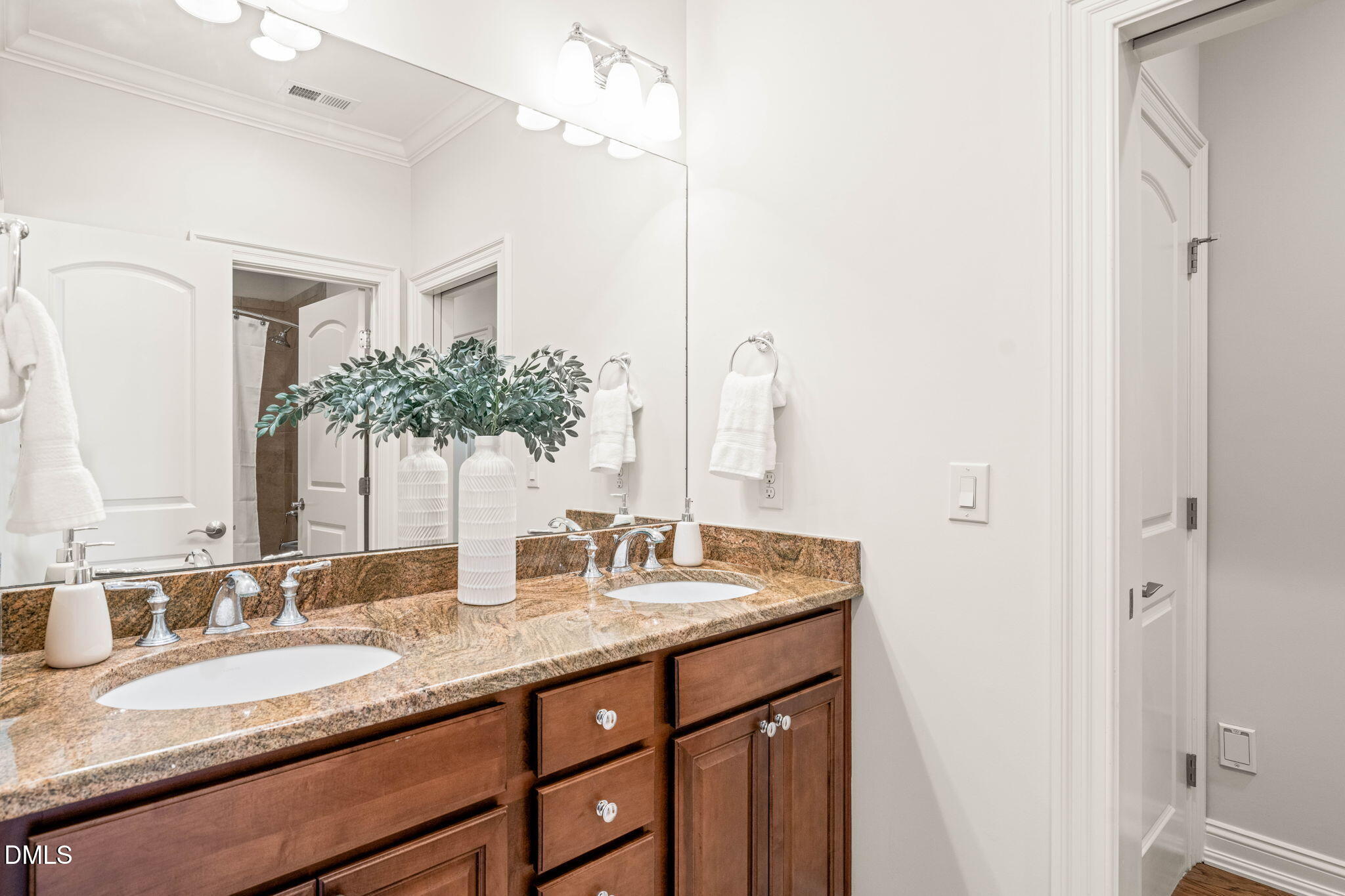210 Crimson Oak Drive Property Photo 40