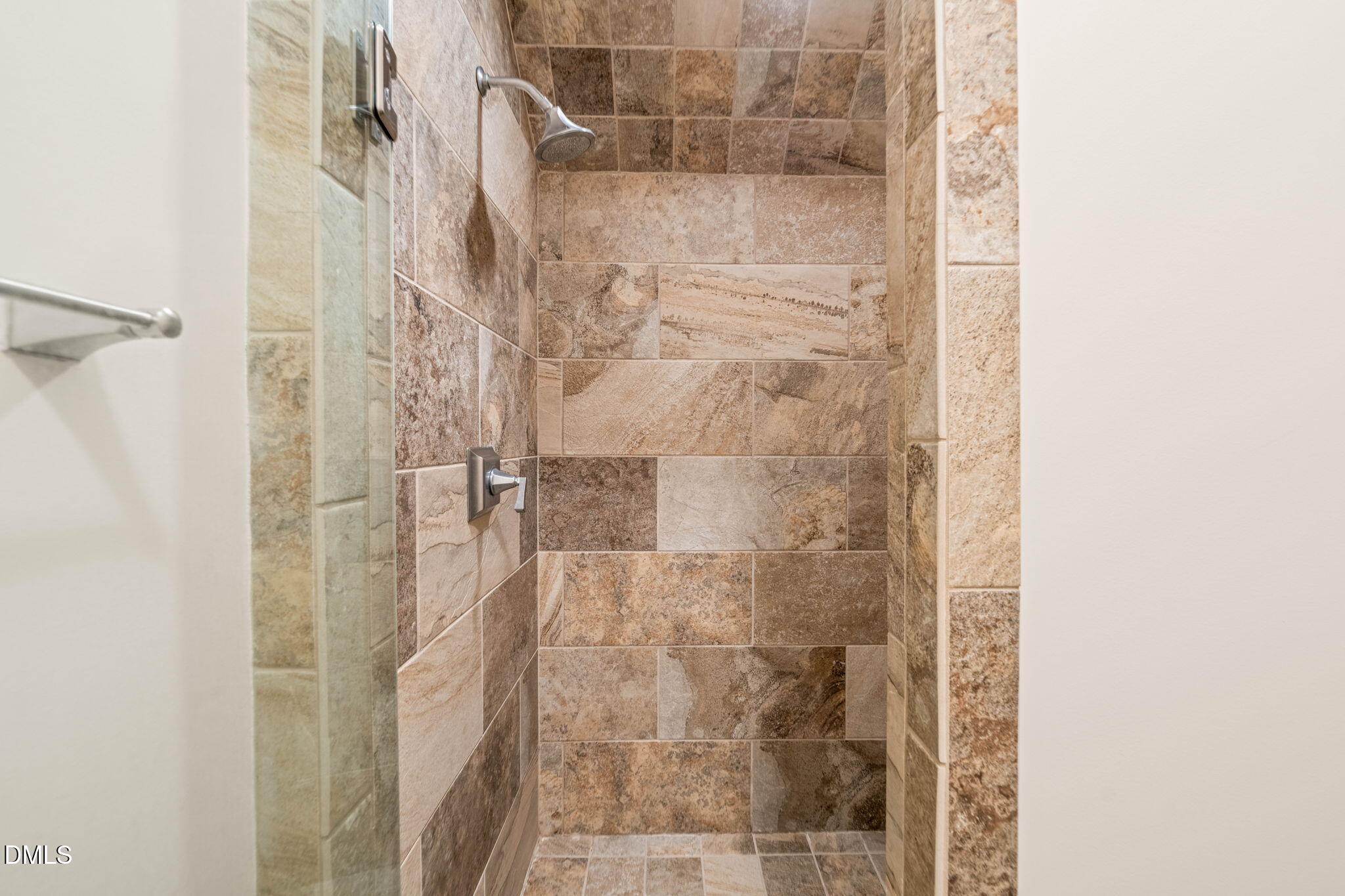 210 Crimson Oak Drive Property Photo 45