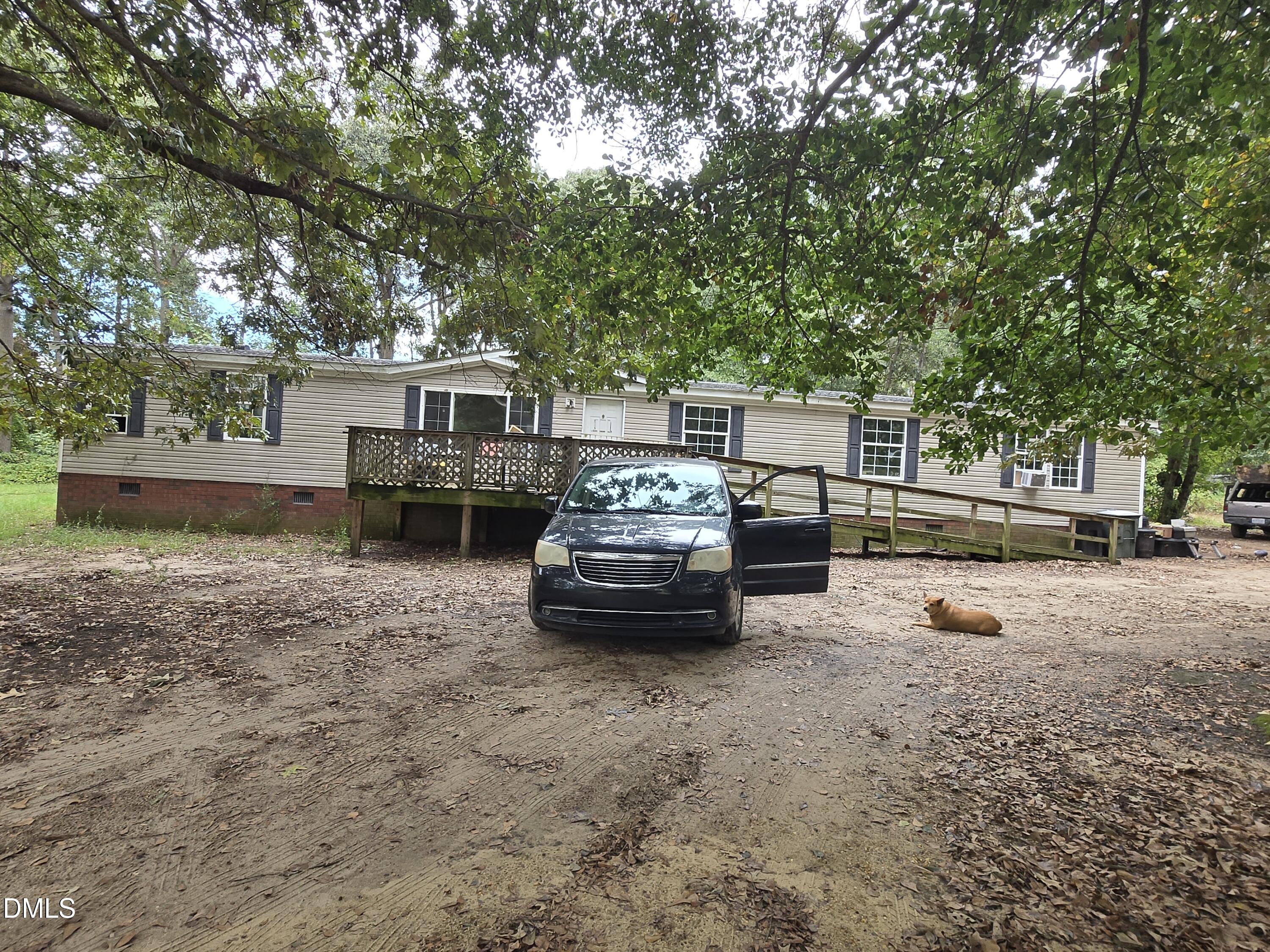 115 Somerset Drive Property Photo 1
