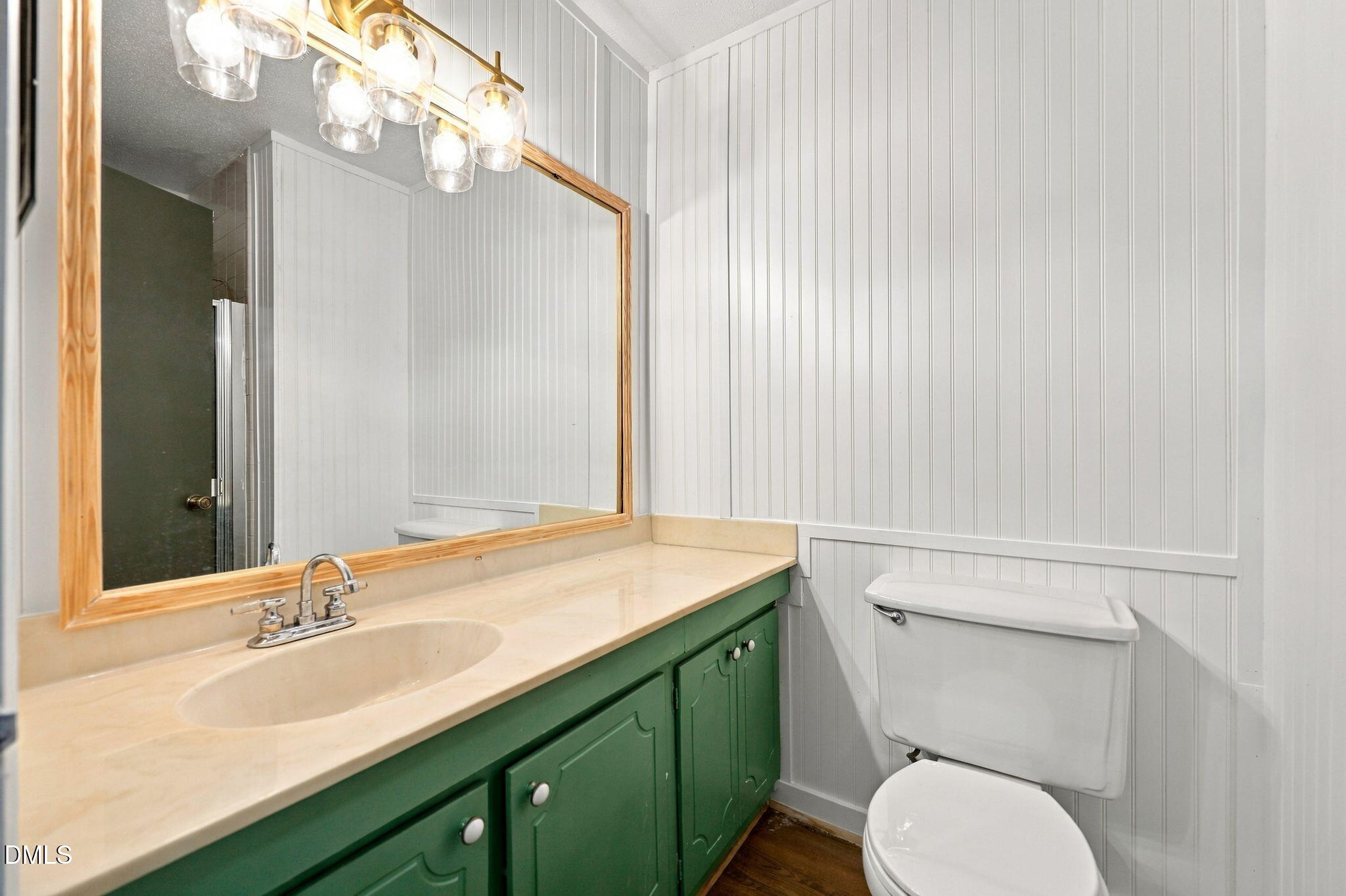 305 Oak Tree Property Photo 15