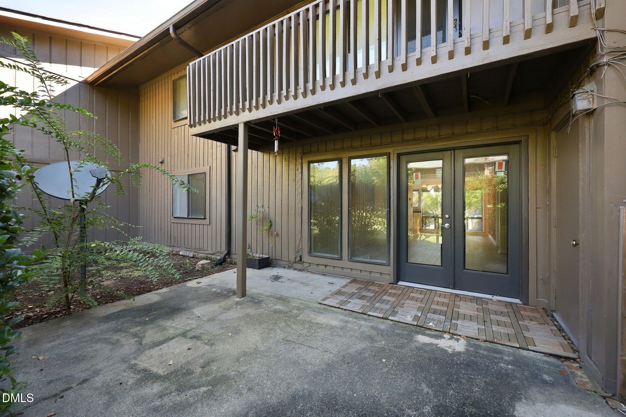 305 Oak Tree Property Photo 18