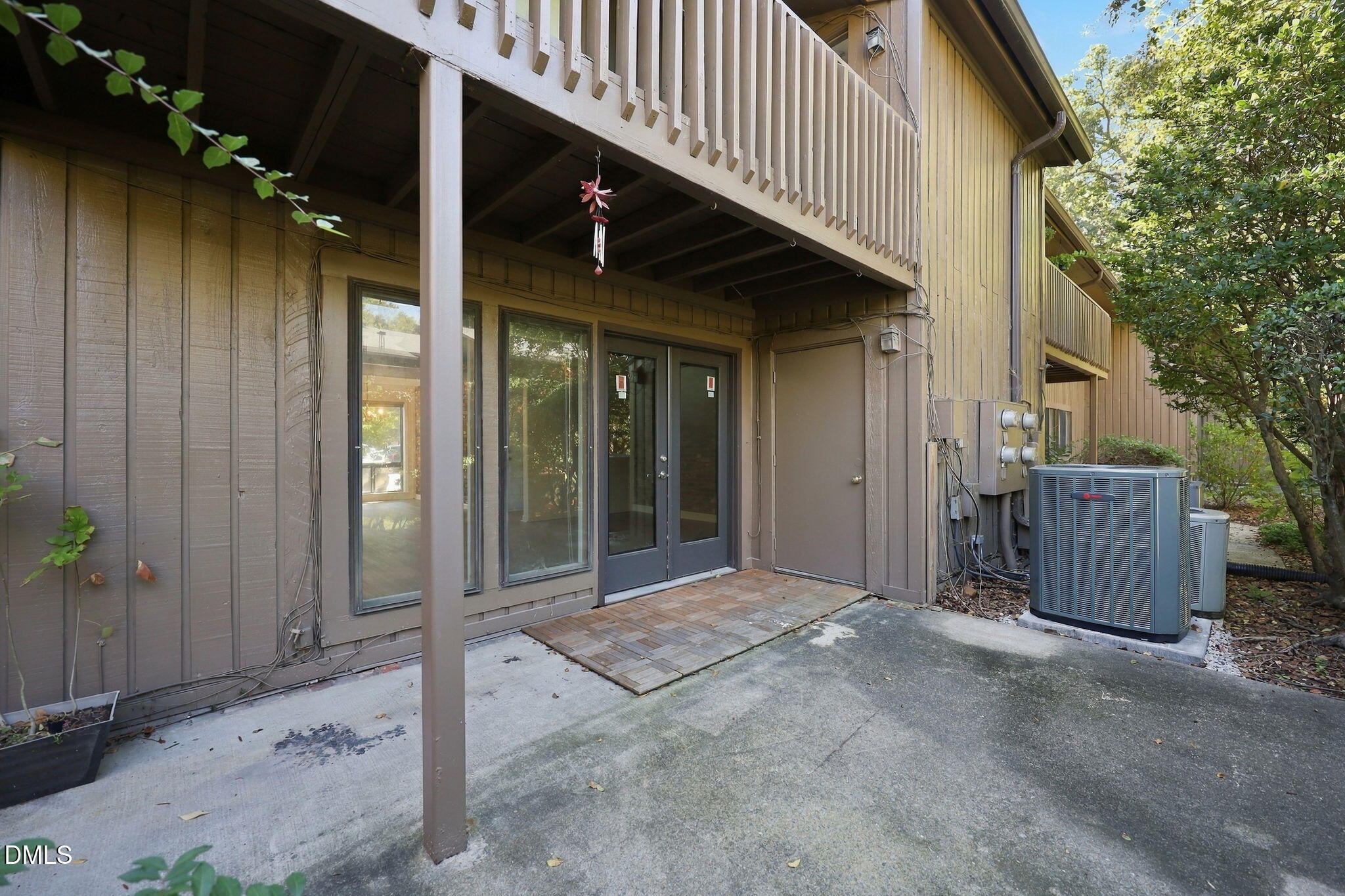 305 Oak Tree Property Photo 19