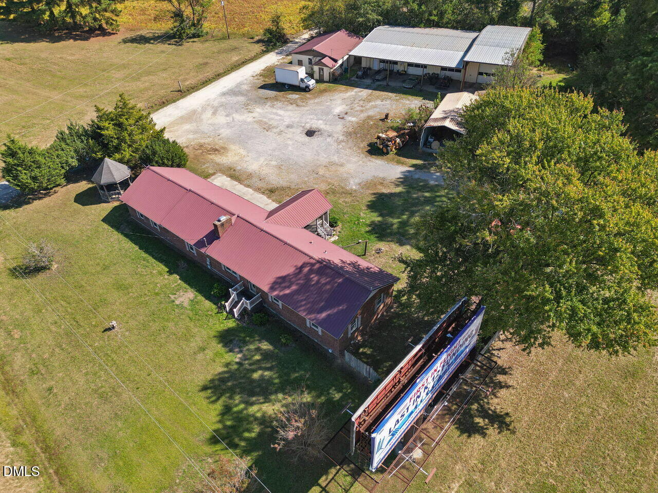 389 Turnage Barefoot Lane Property Photo 1