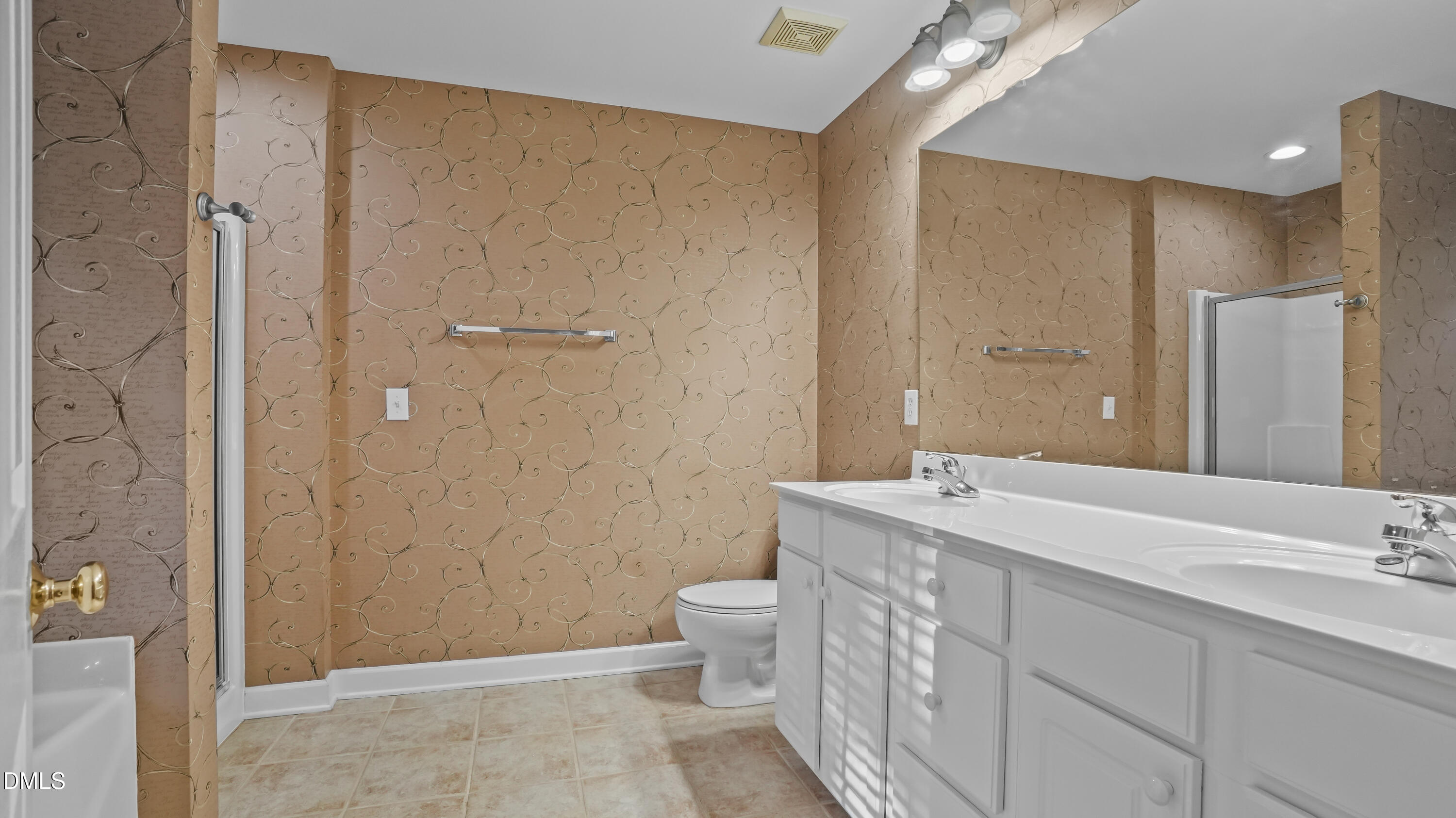 205 Saranac Ridge Drive Property Photo 5