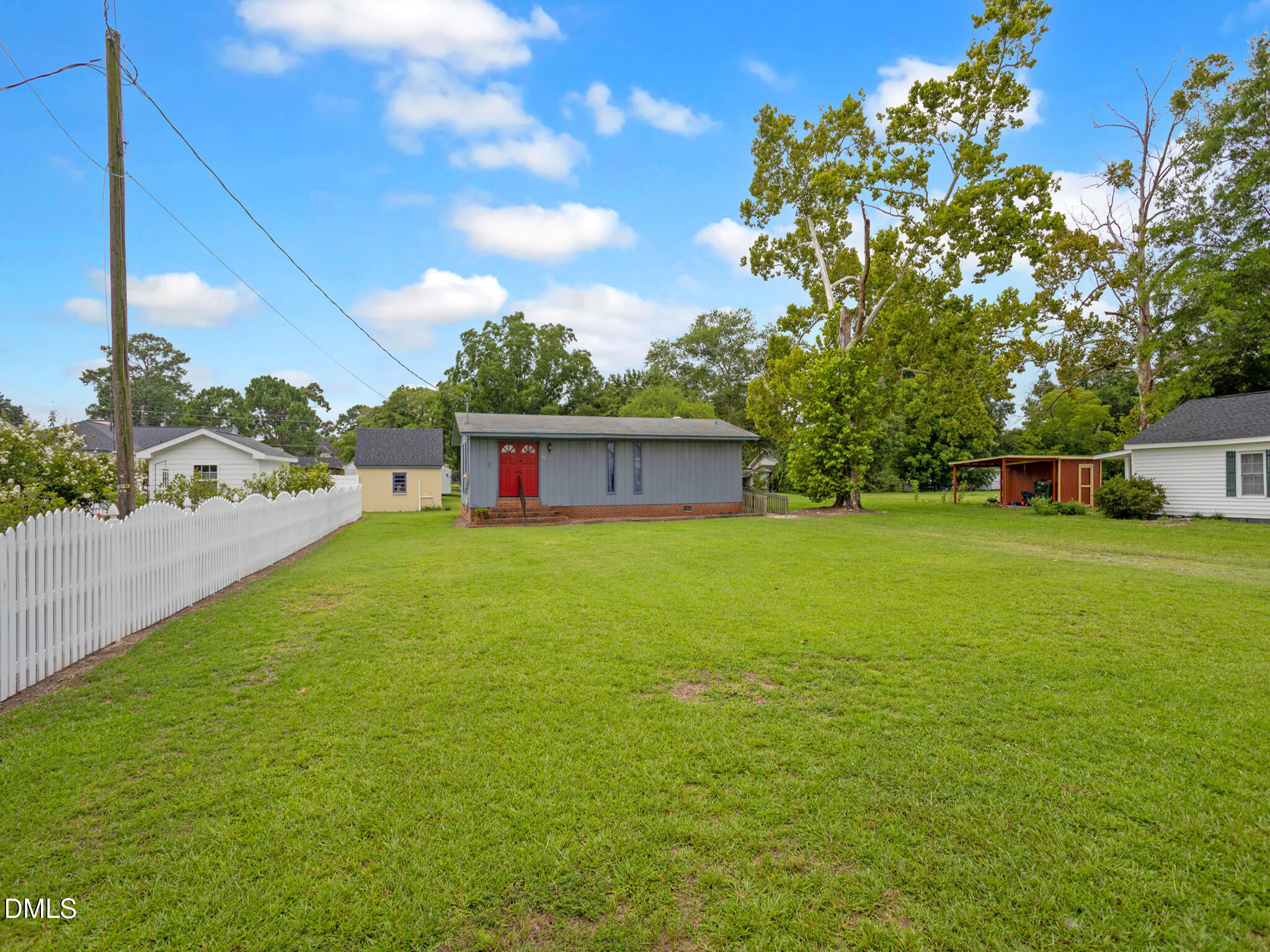 207 Price Street Property Photo 27