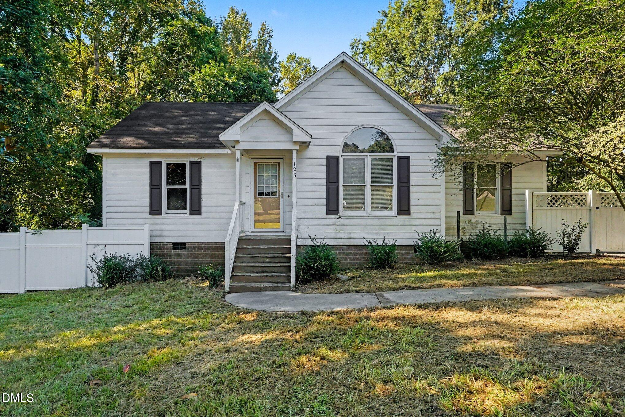 123 Shady Meadows Lane Property Photo 1