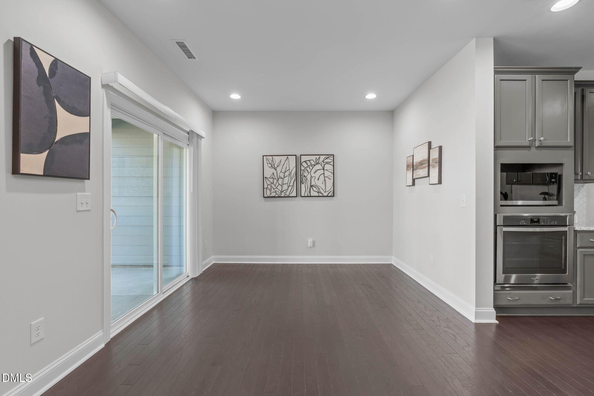 1061 Midvale Avenue Property Photo 13