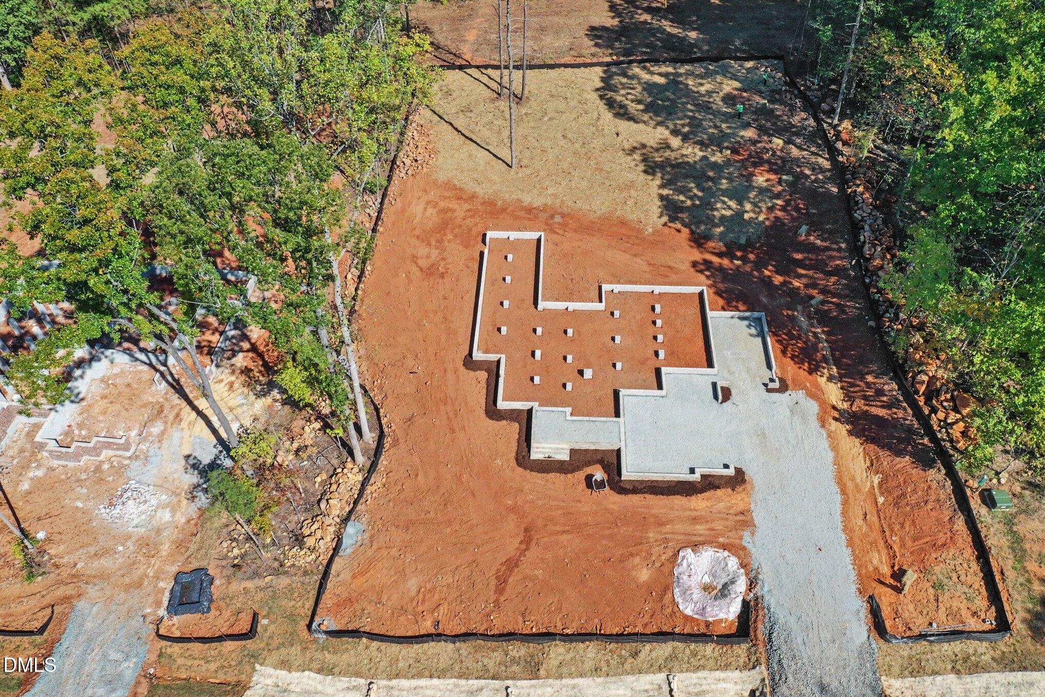 415 Wolf Creek Trail Property Photo 2