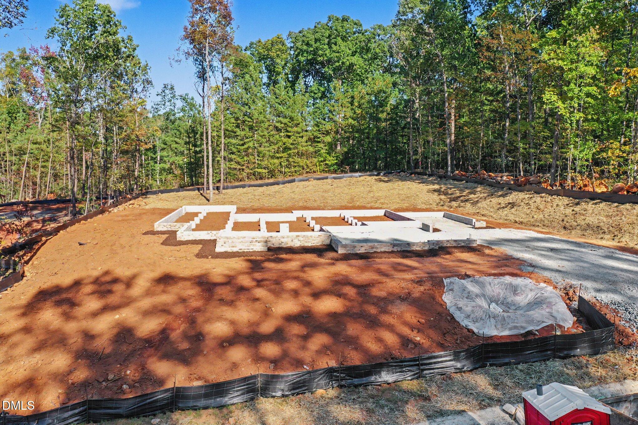 415 Wolf Creek Trail Property Photo 3