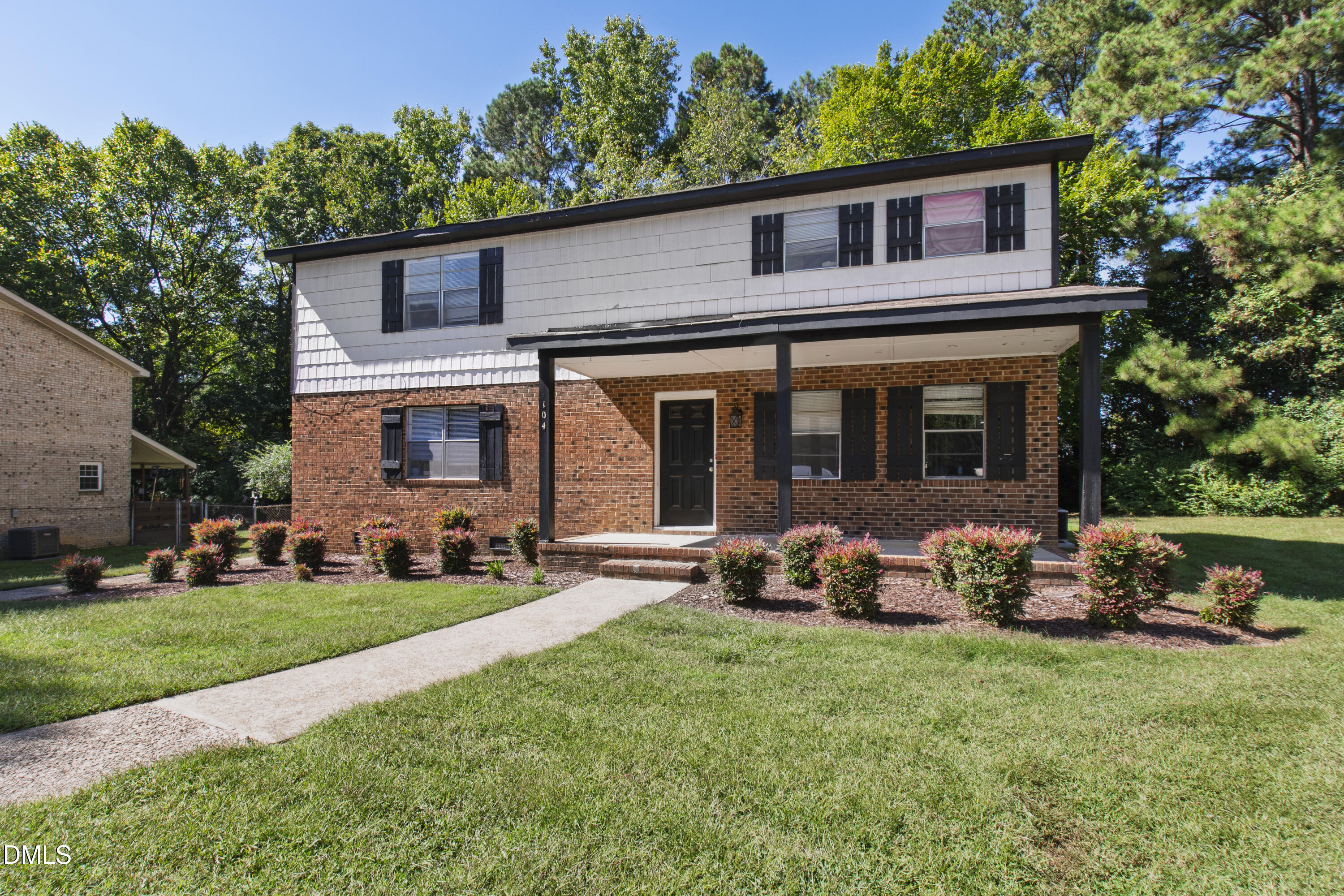 104 Rainbow Court Property Photo 1