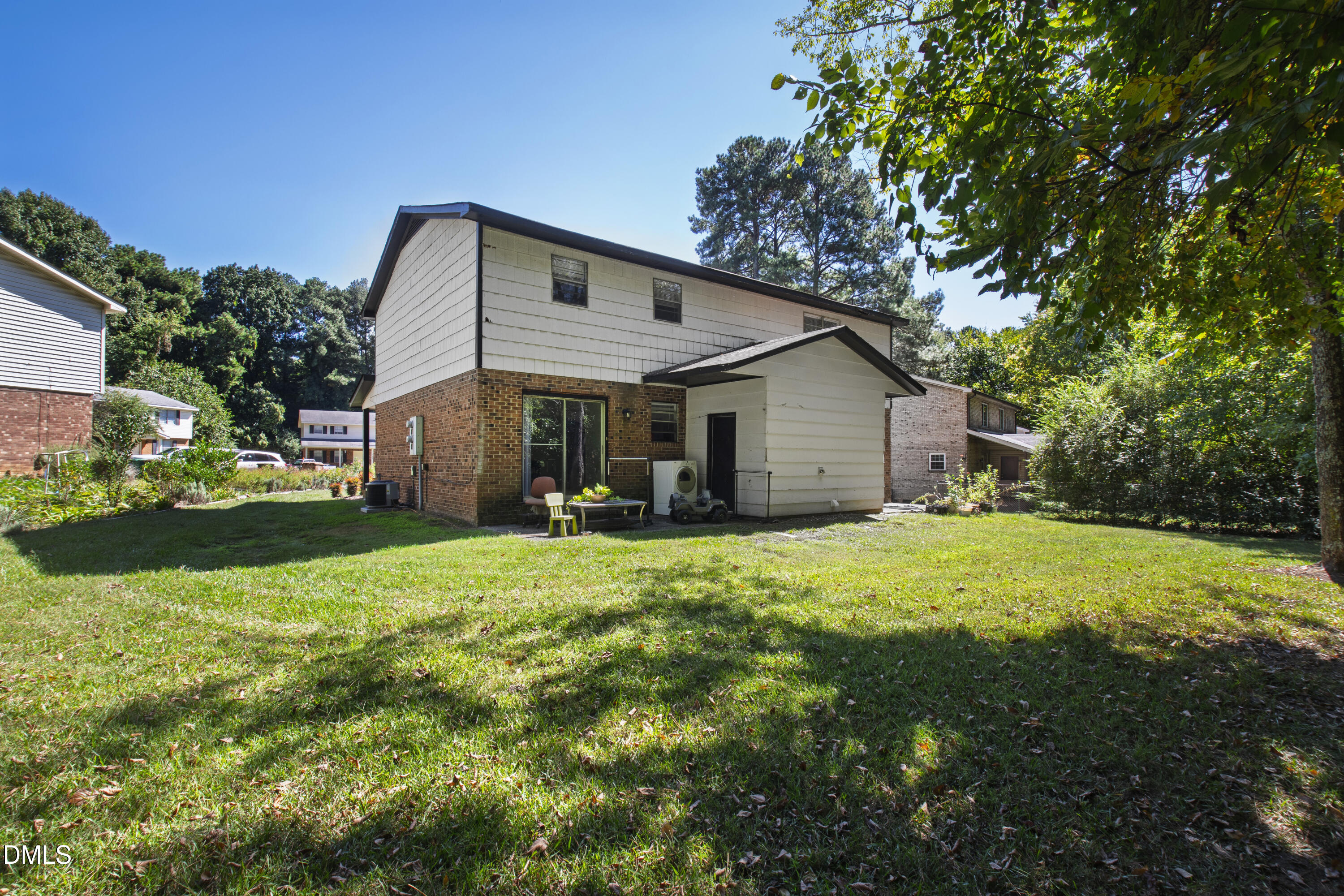 104 Rainbow Court Property Photo 6