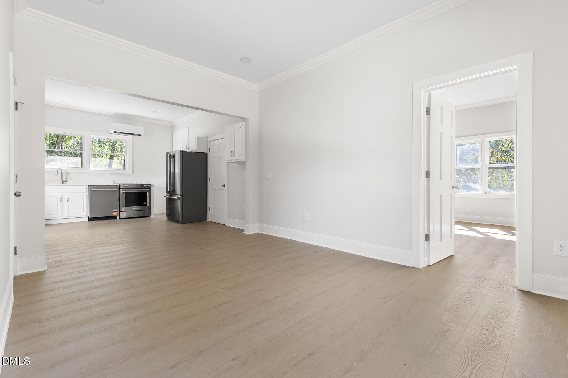 530 W King Street Property Photo 12