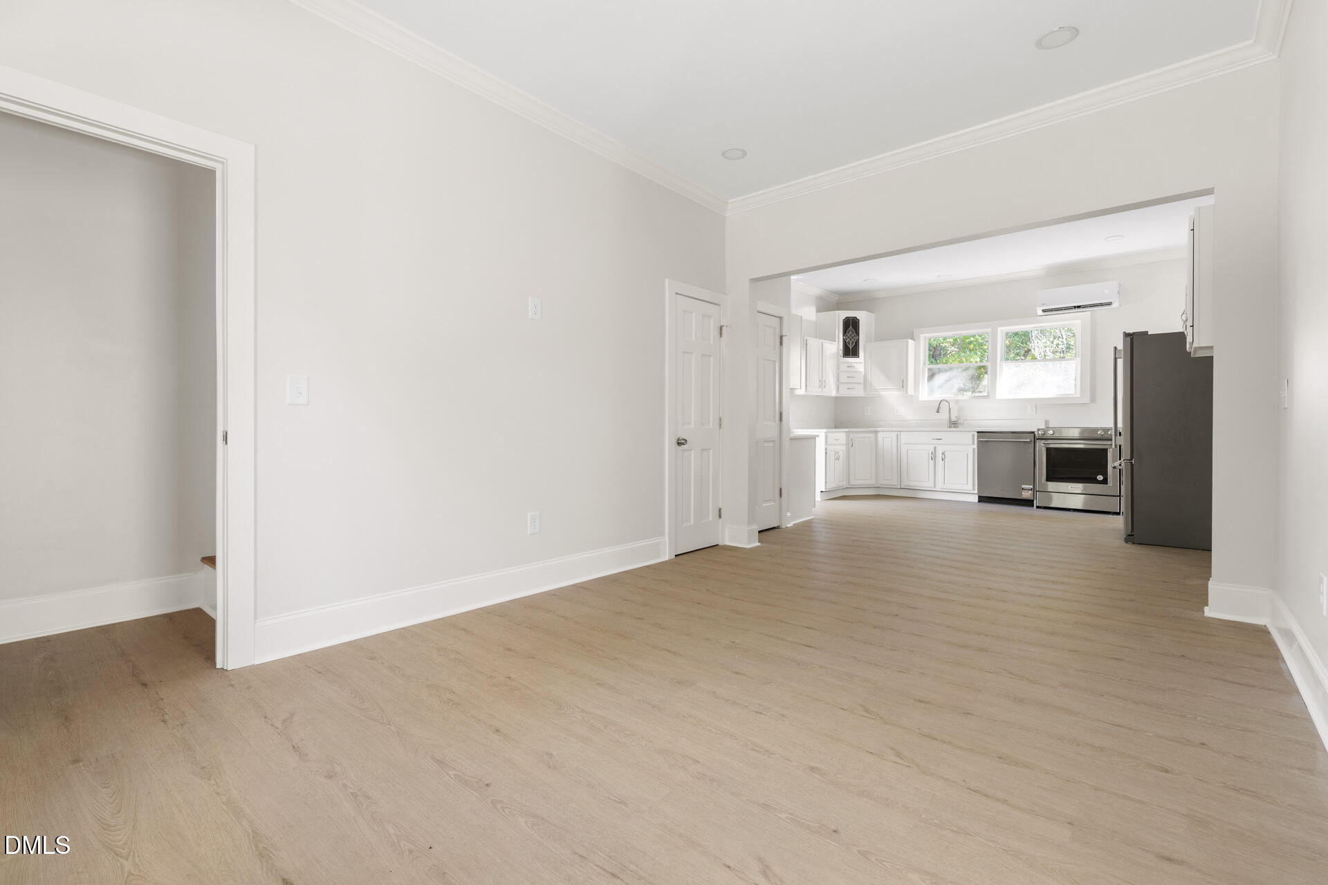 530 W King Street Property Photo 14