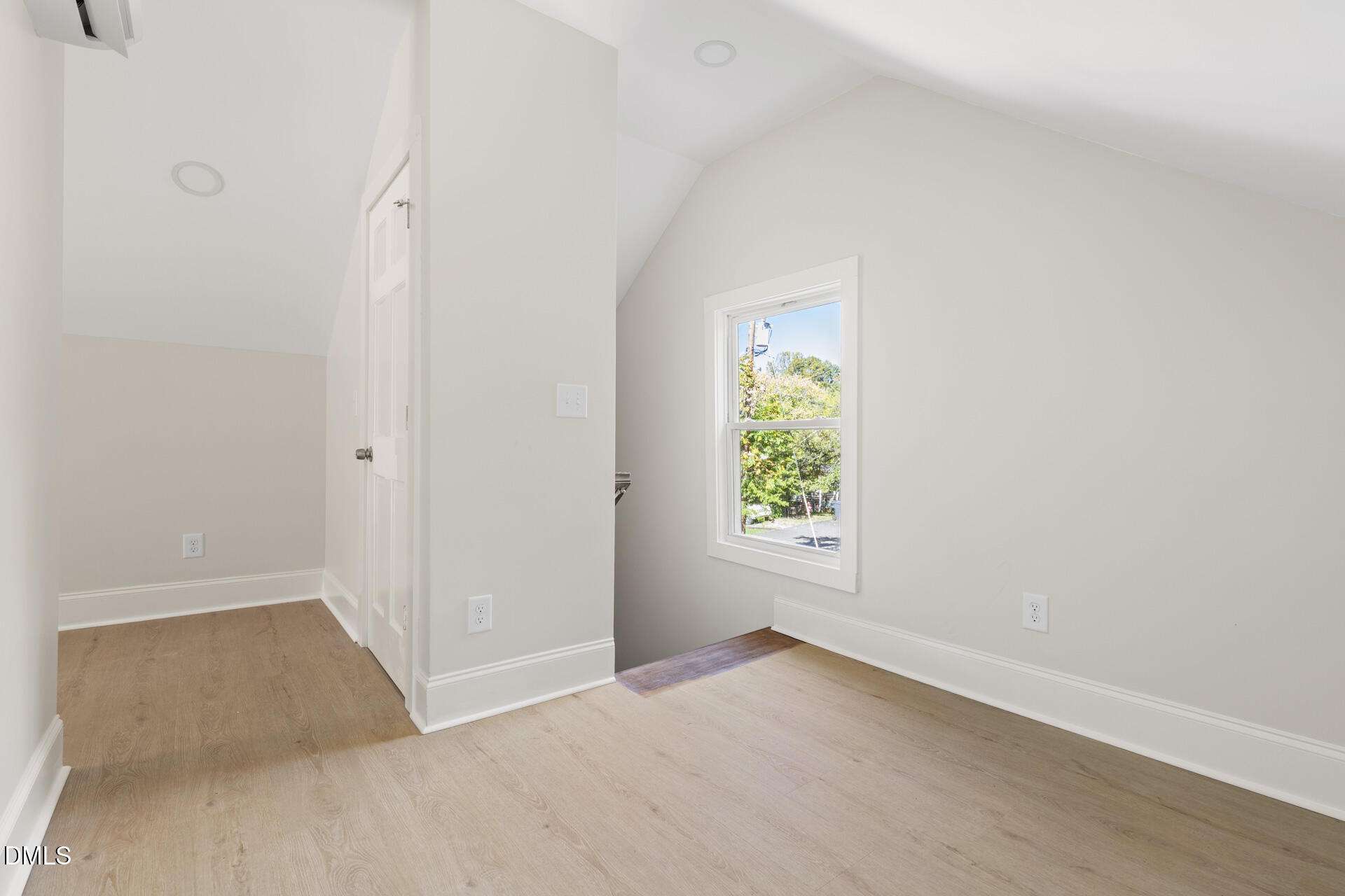 530 W King Street Property Photo 21