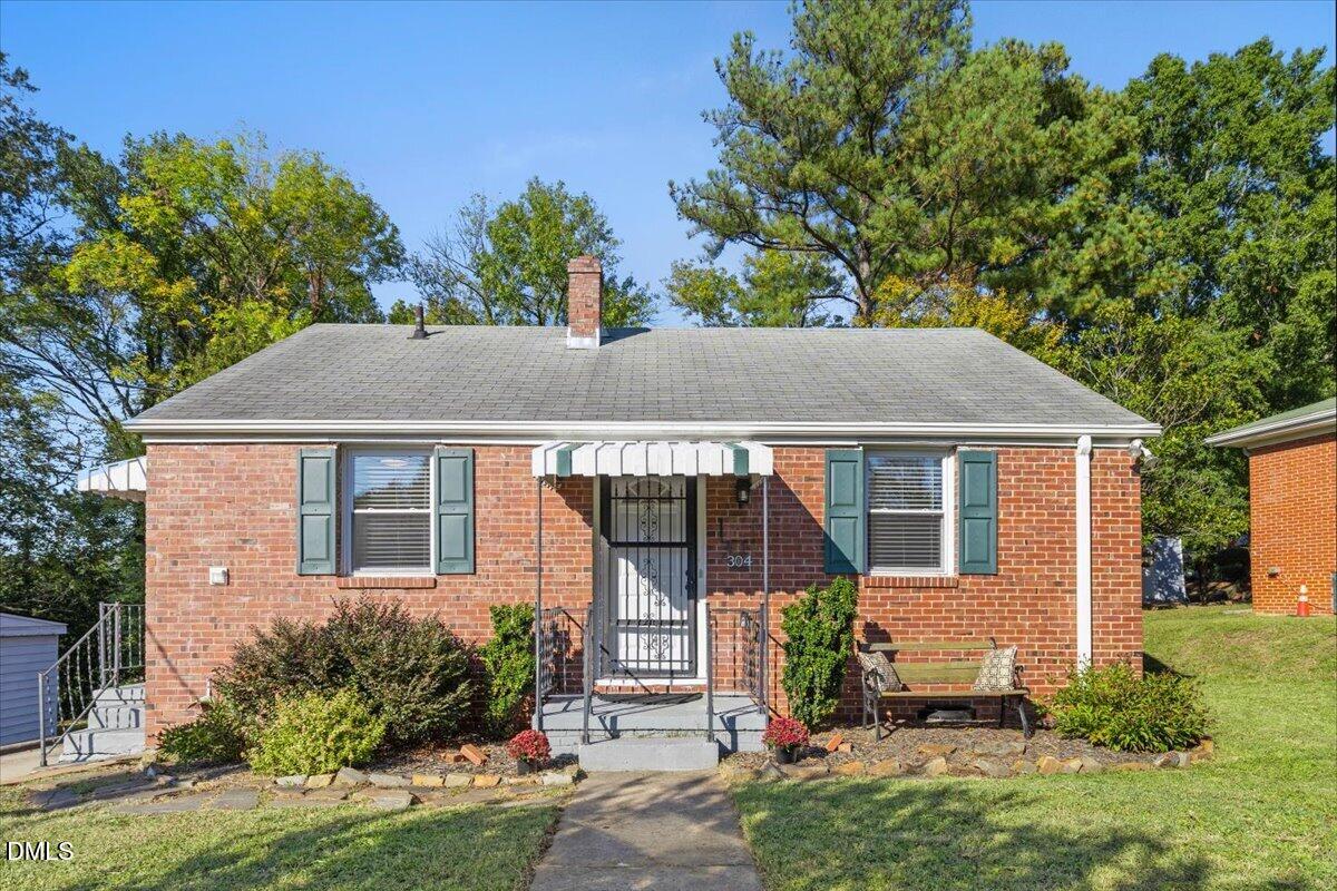 304 Red Oak Avenue Property Photo 1
