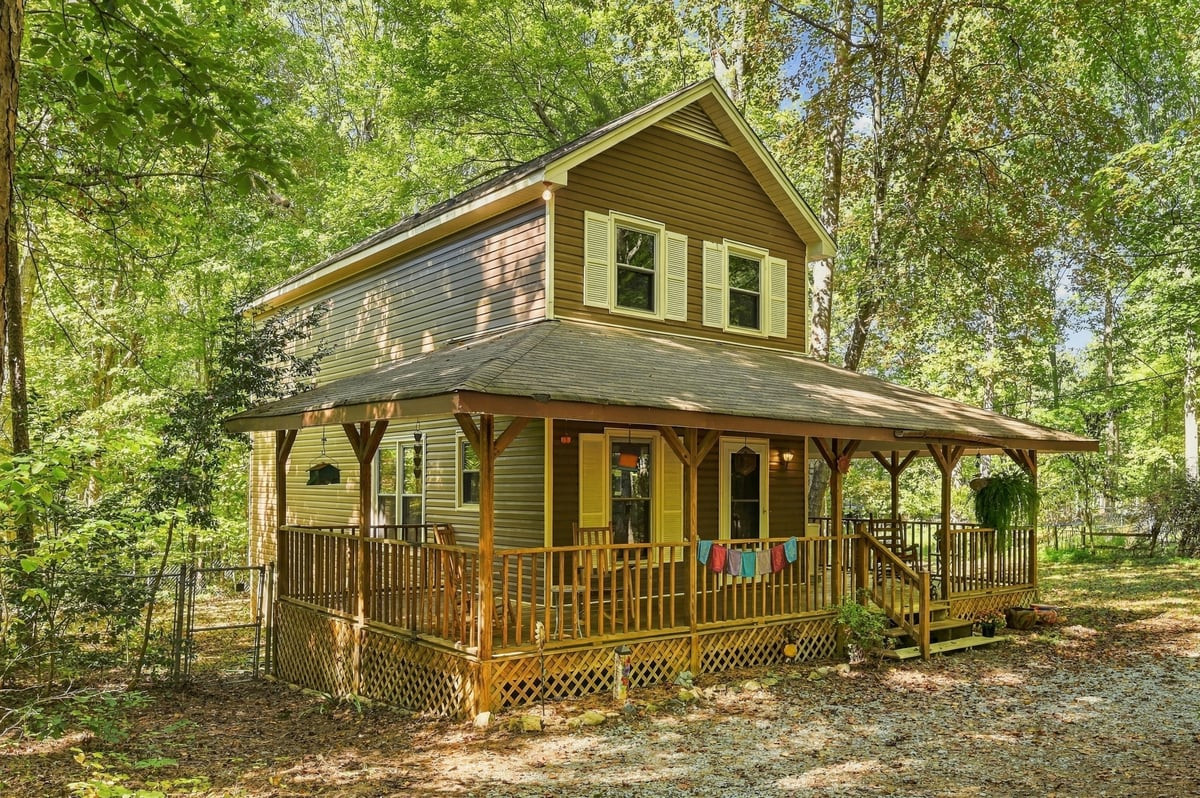 1429 Davis Road Property Photo 1