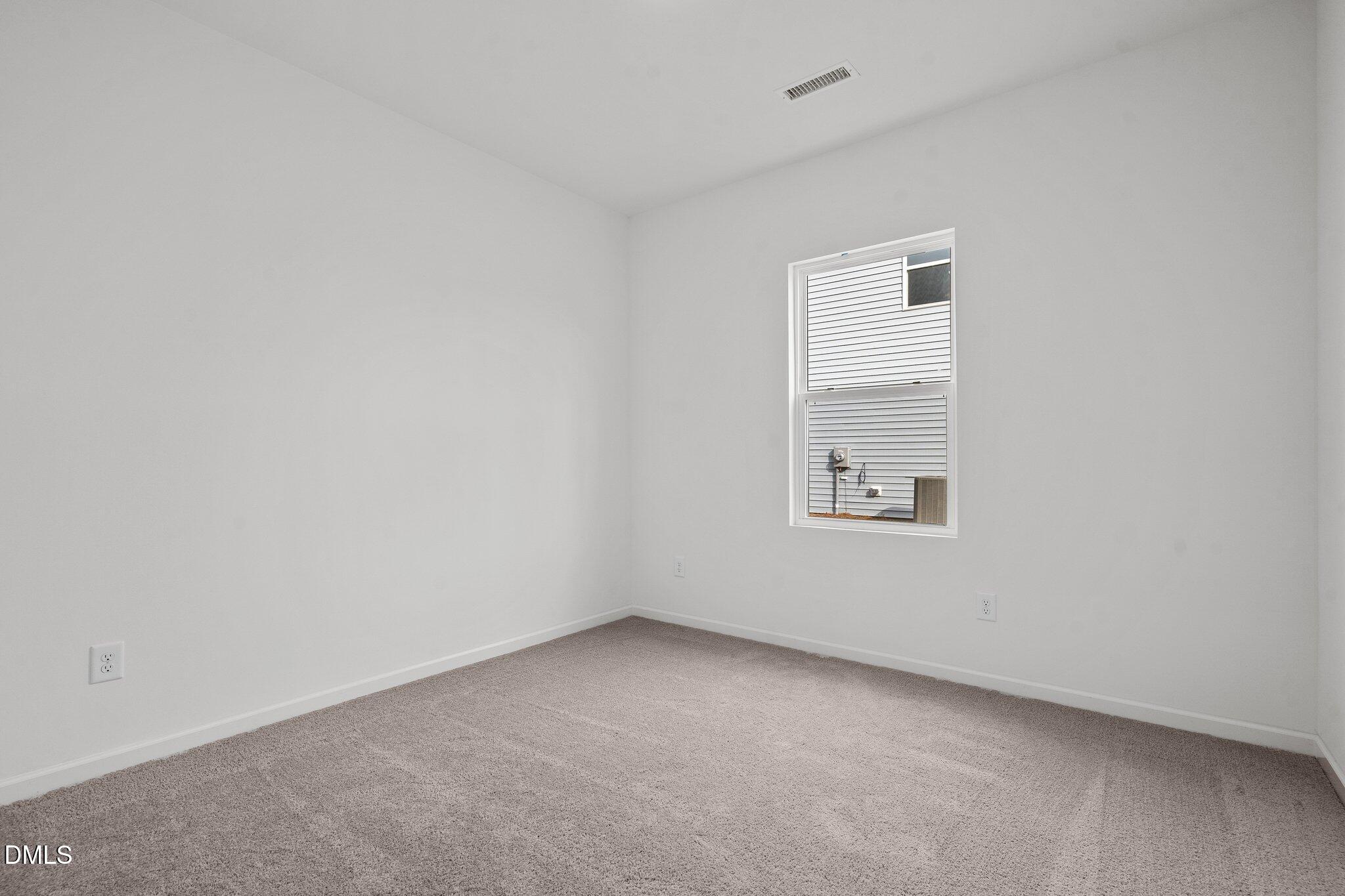 915 Southpoint Court Property Photo 11