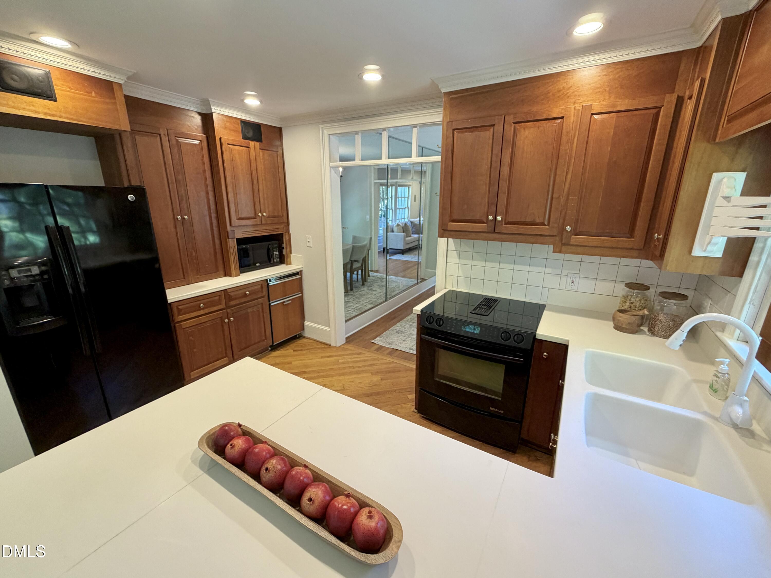 806 E Franklin Street Property Photo 12