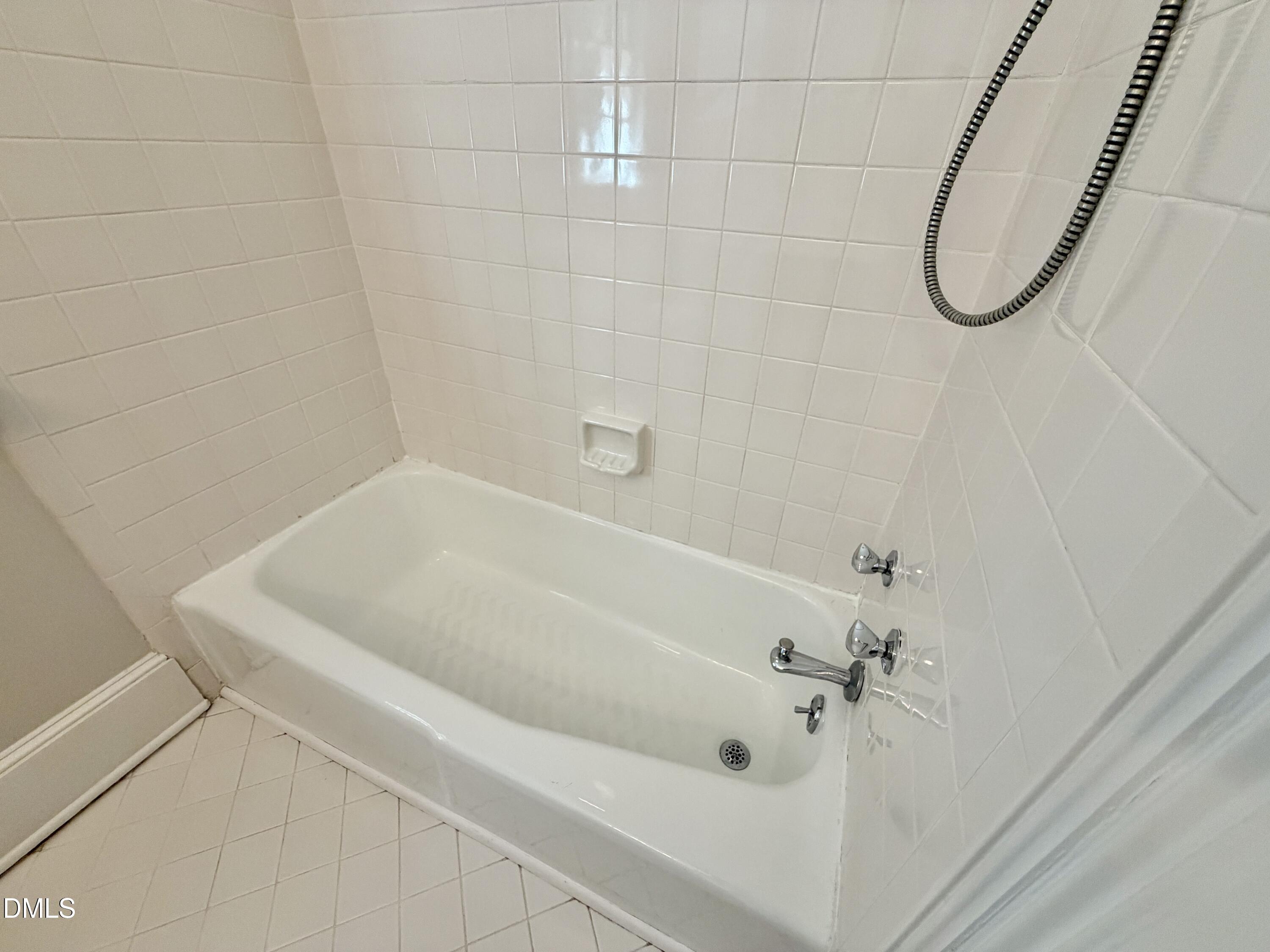 806 E Franklin Street Property Photo 20