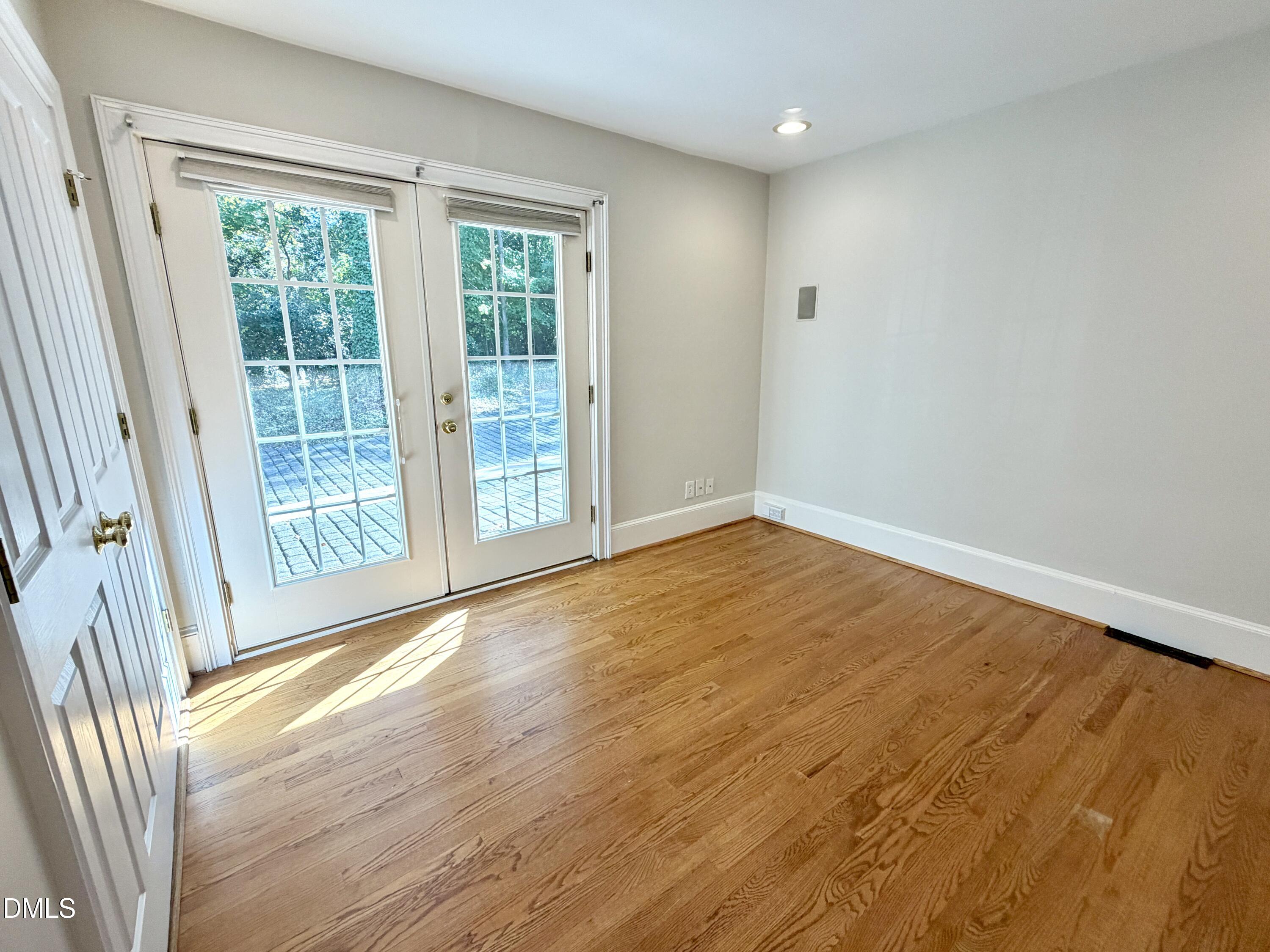 806 E Franklin Street Property Photo 21