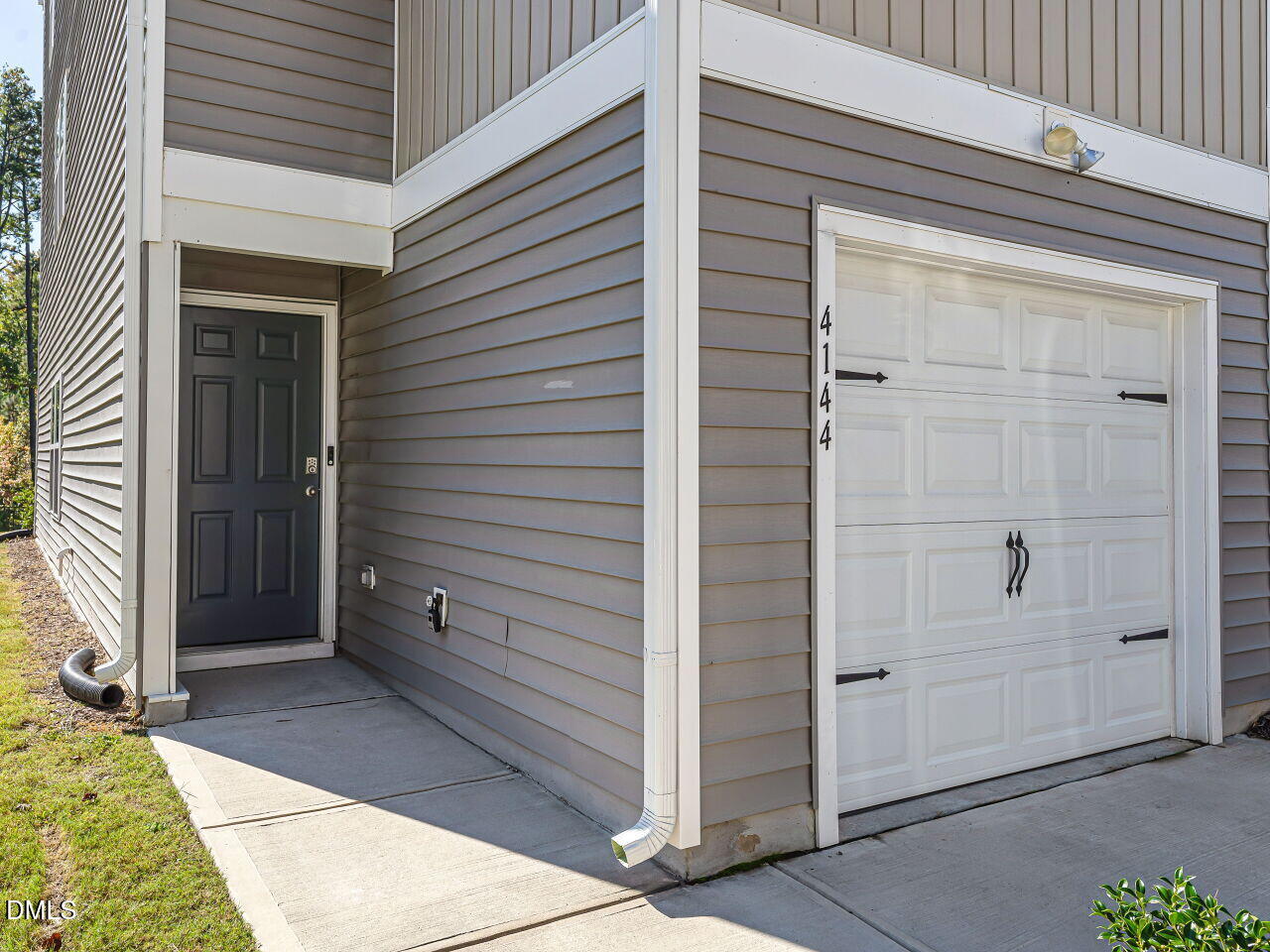 4144 Trevino Drive Property Photo 4