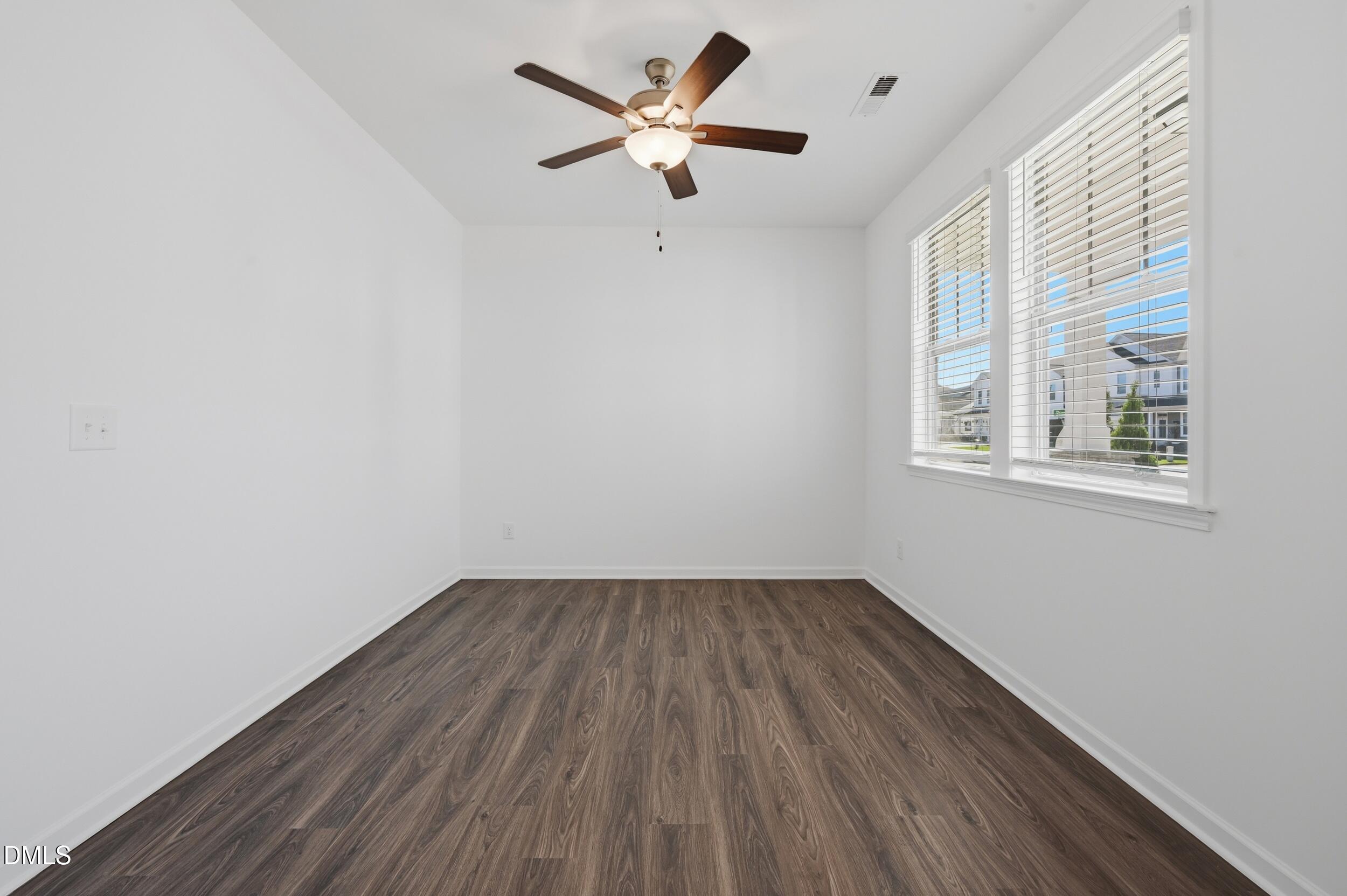 1202 Briar Gate Drive Property Photo 6