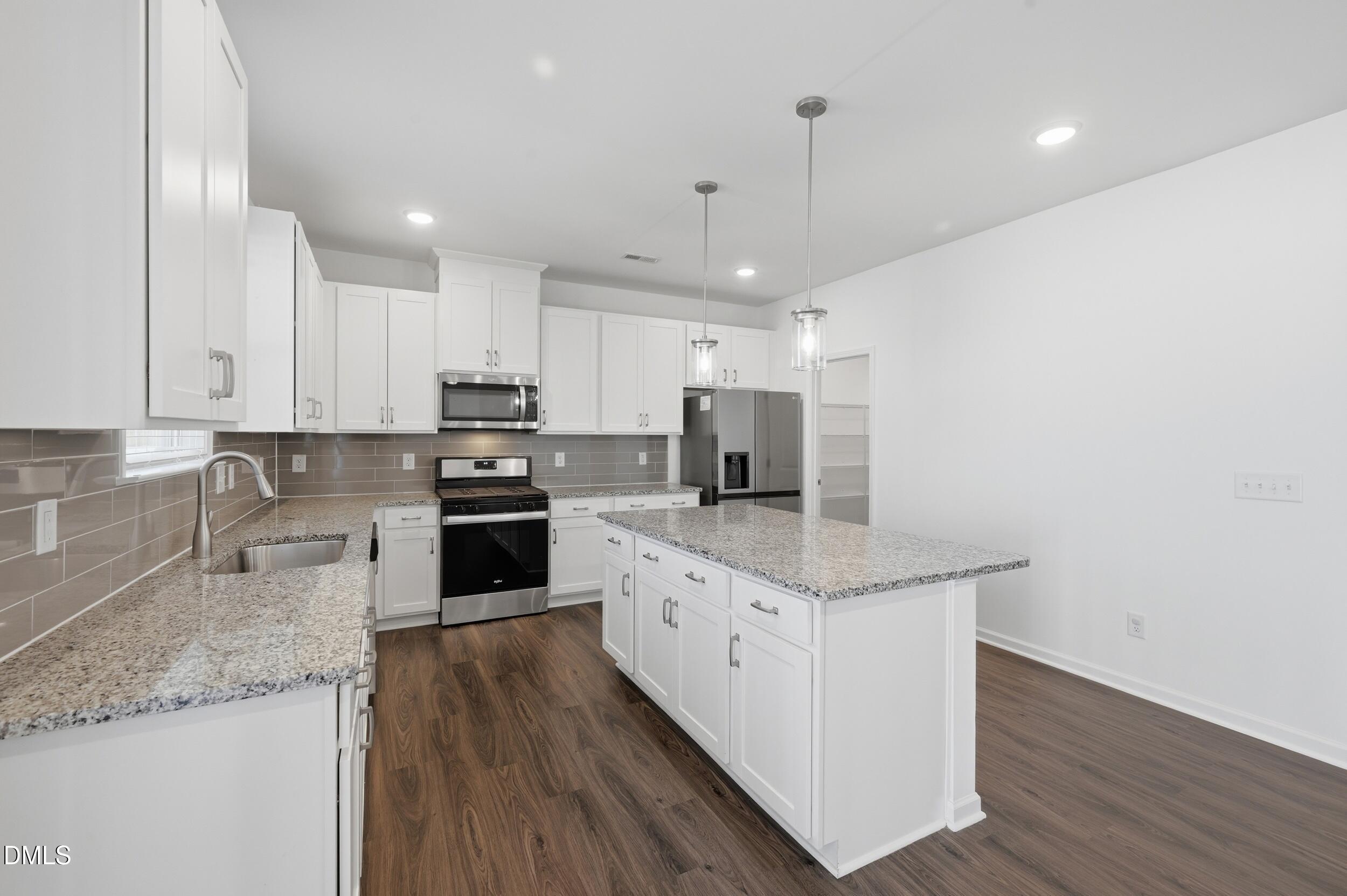 1202 Briar Gate Drive Property Photo 13