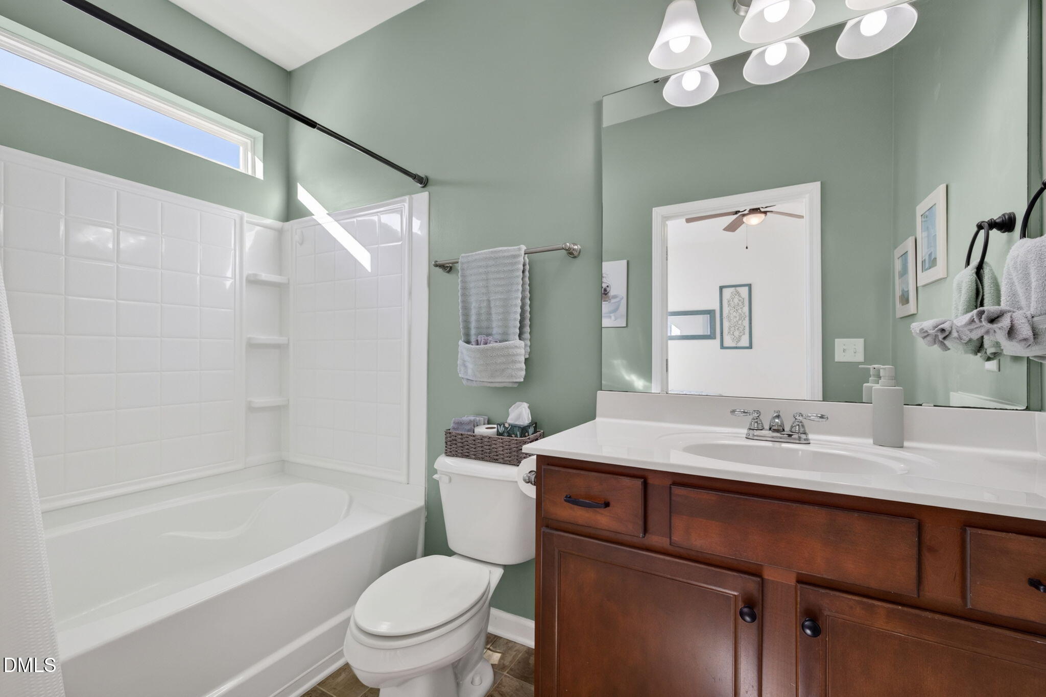 106 S Rose Hill Drive Property Photo 13