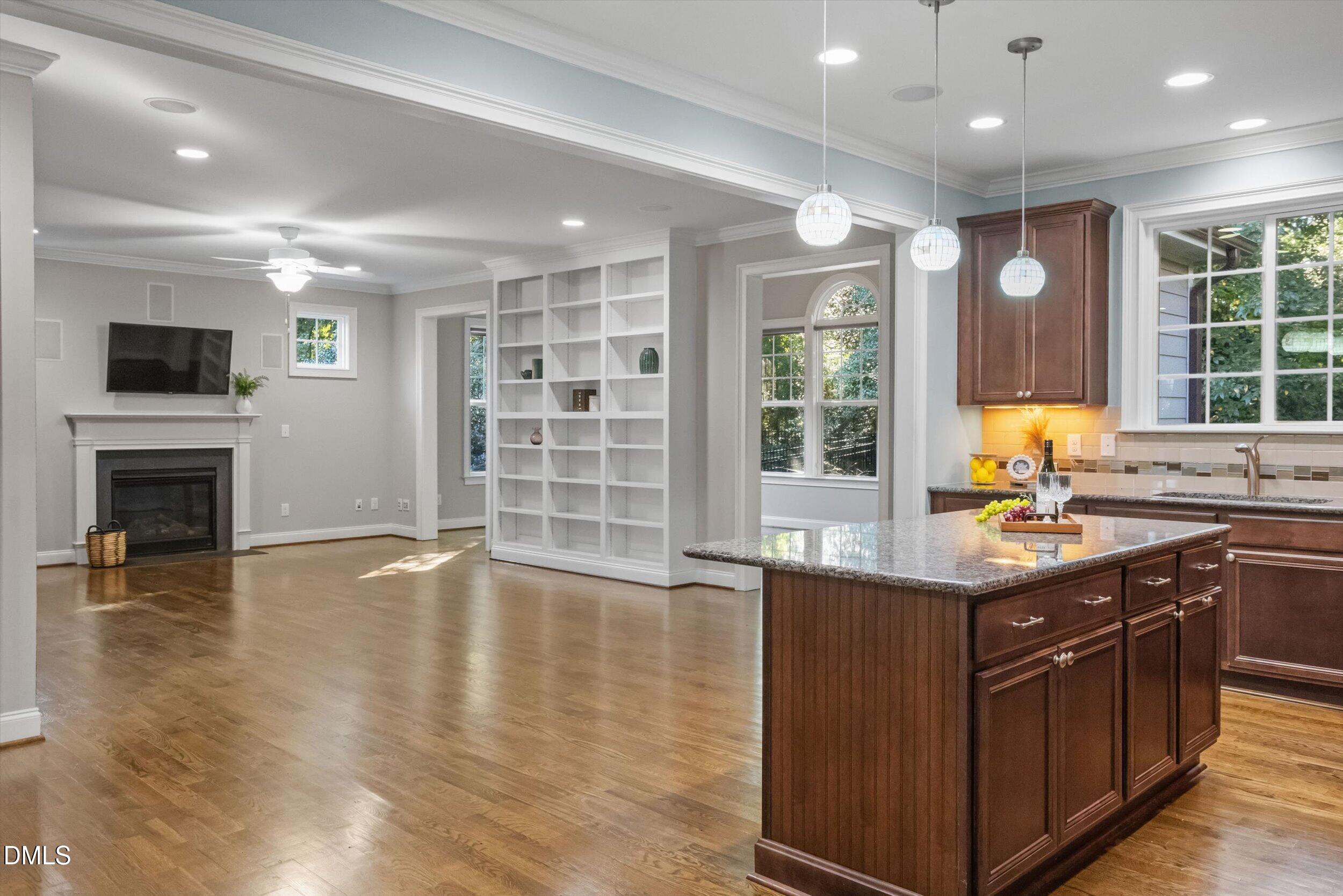 1604 Doubles Court Property Photo 23
