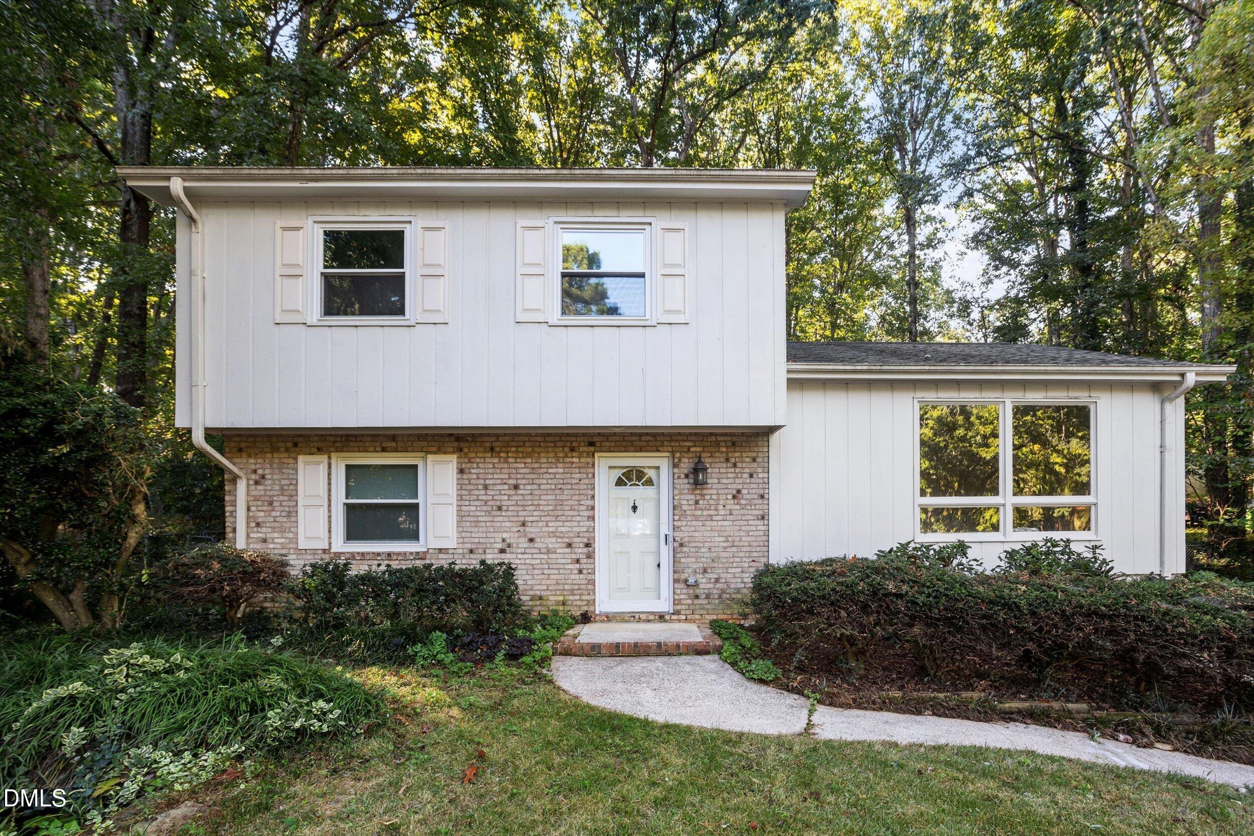 704 Hunting Ridge Road Property Photo 1