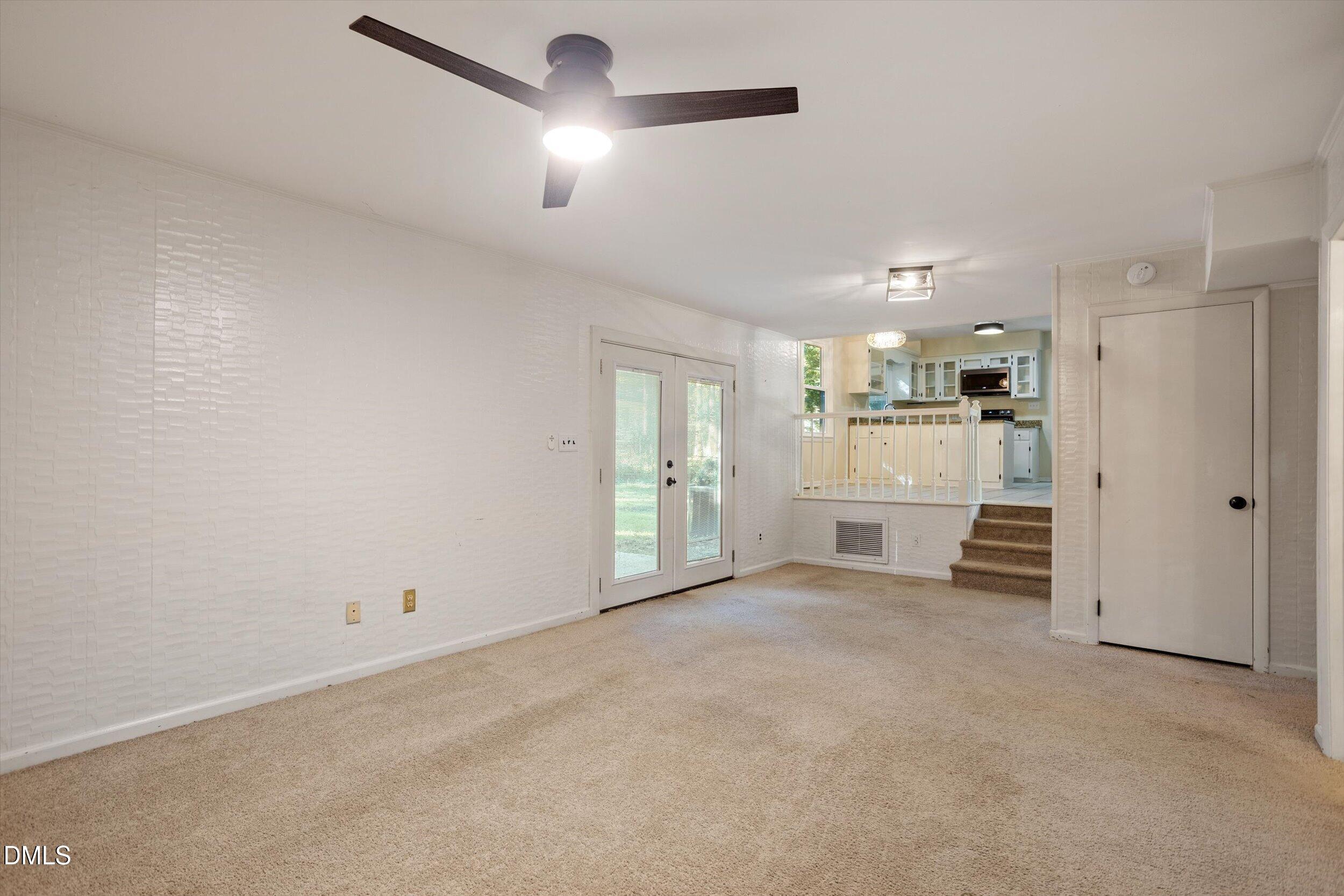 704 Hunting Ridge Road Property Photo 6