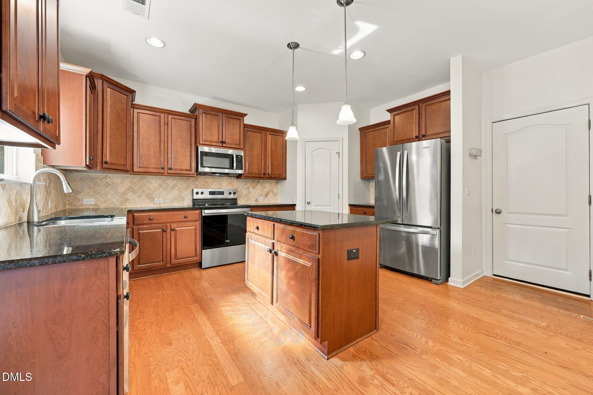 1105 Poplar Street Property Photo 13