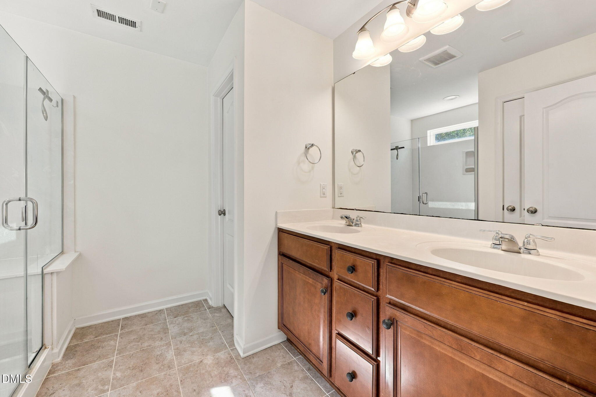 1105 Poplar Street Property Photo 30