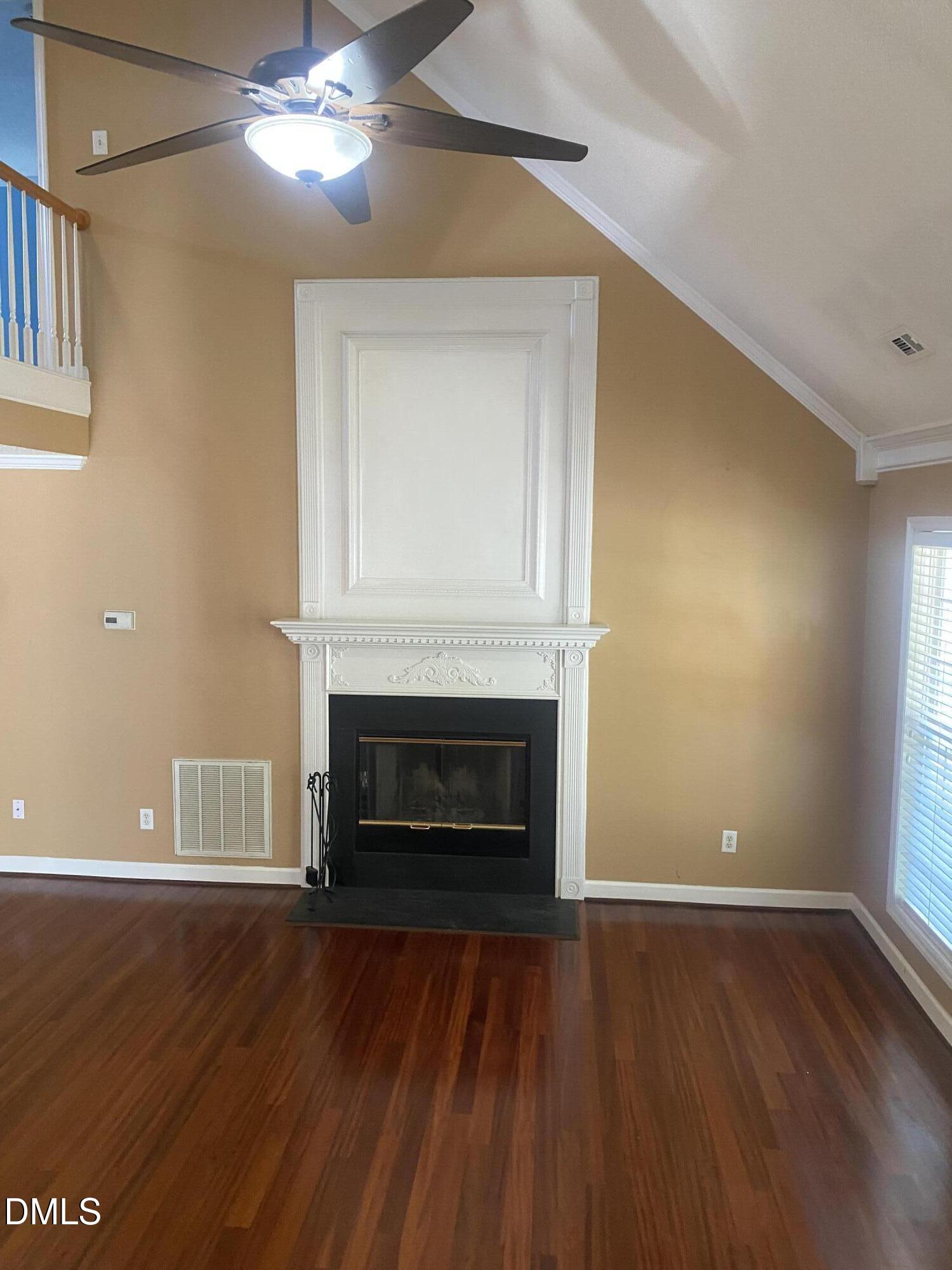 6 S Berry Meadow Lane Property Photo 5