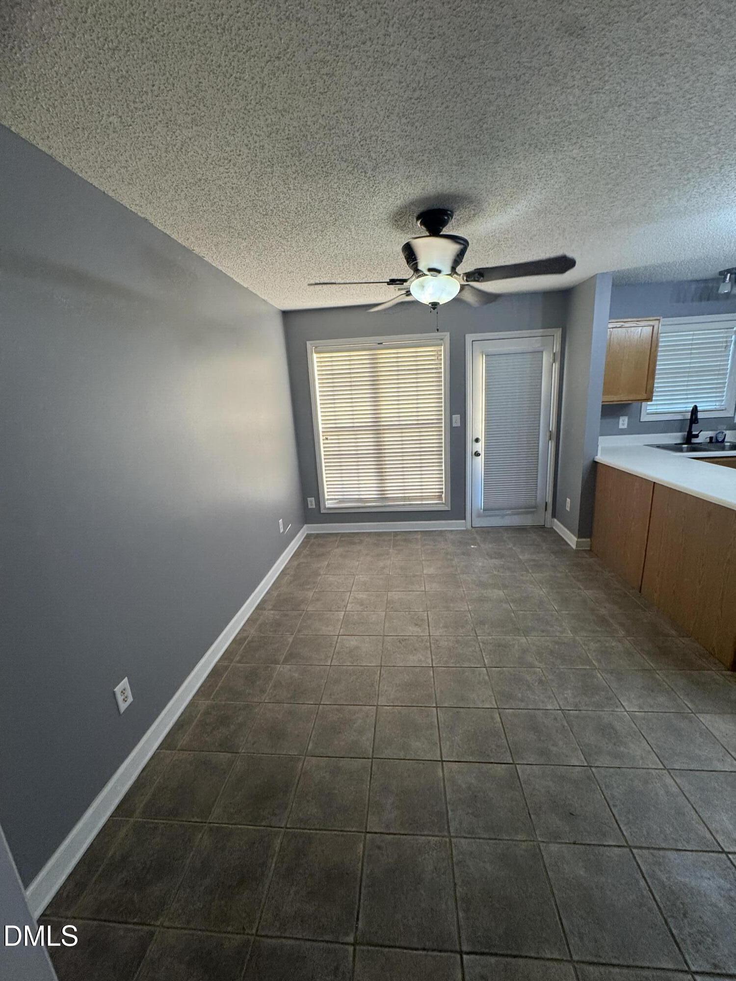 6 S Berry Meadow Lane Property Photo 10