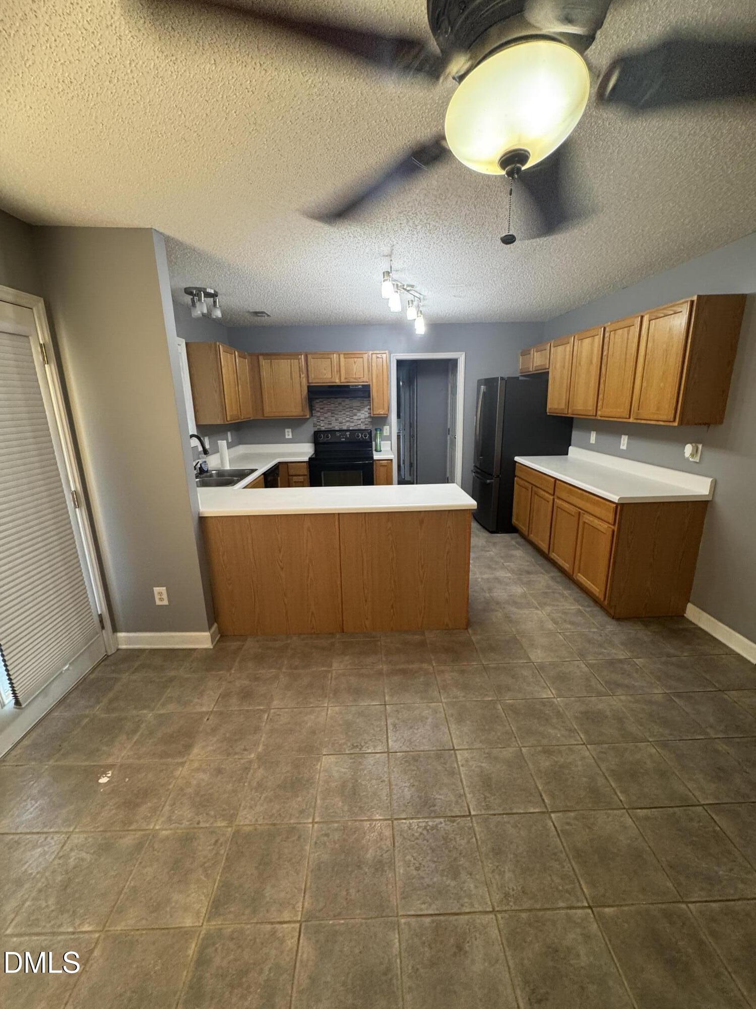 6 S Berry Meadow Lane Property Photo 13