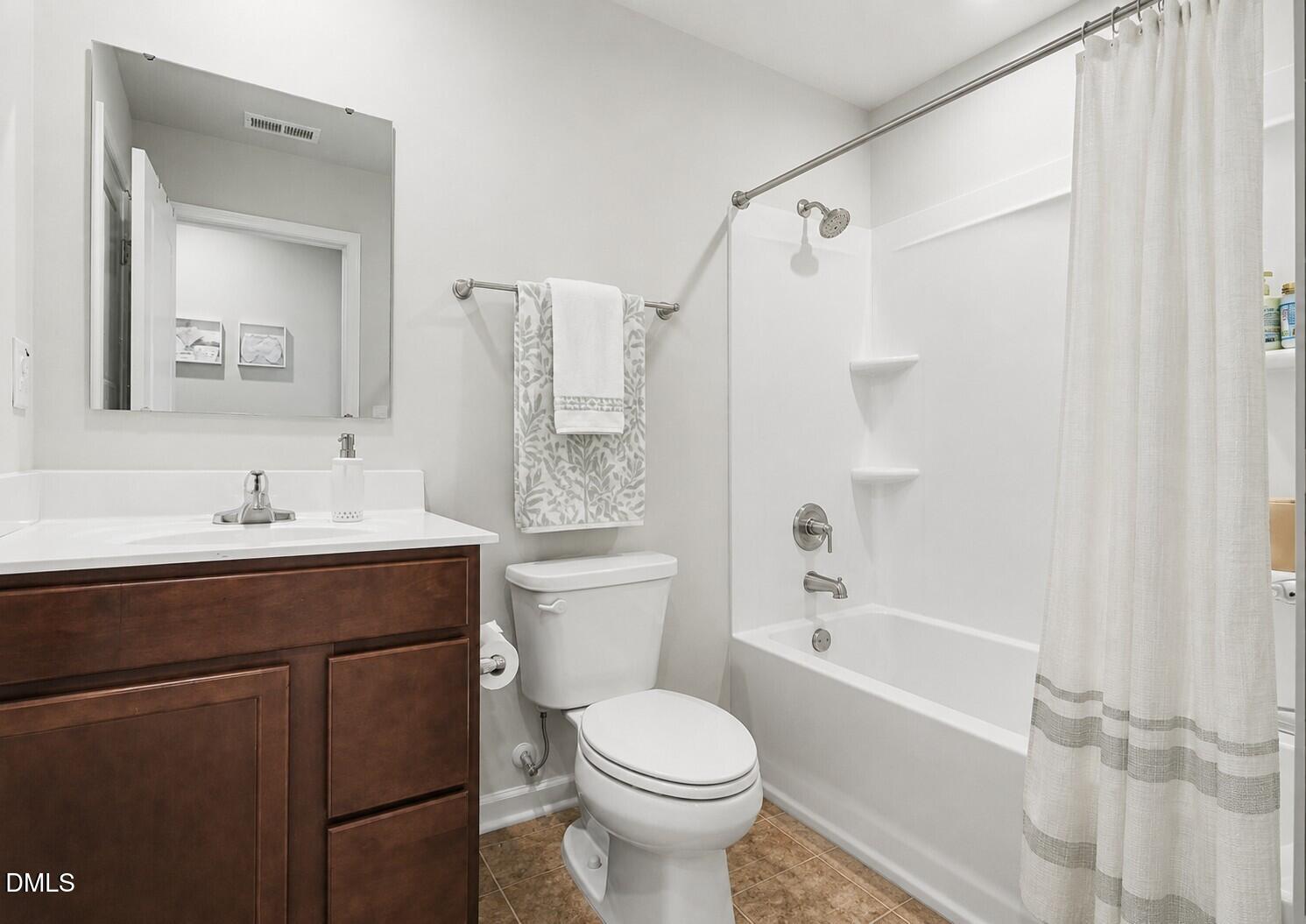 160 Day Song Court Property Photo 13